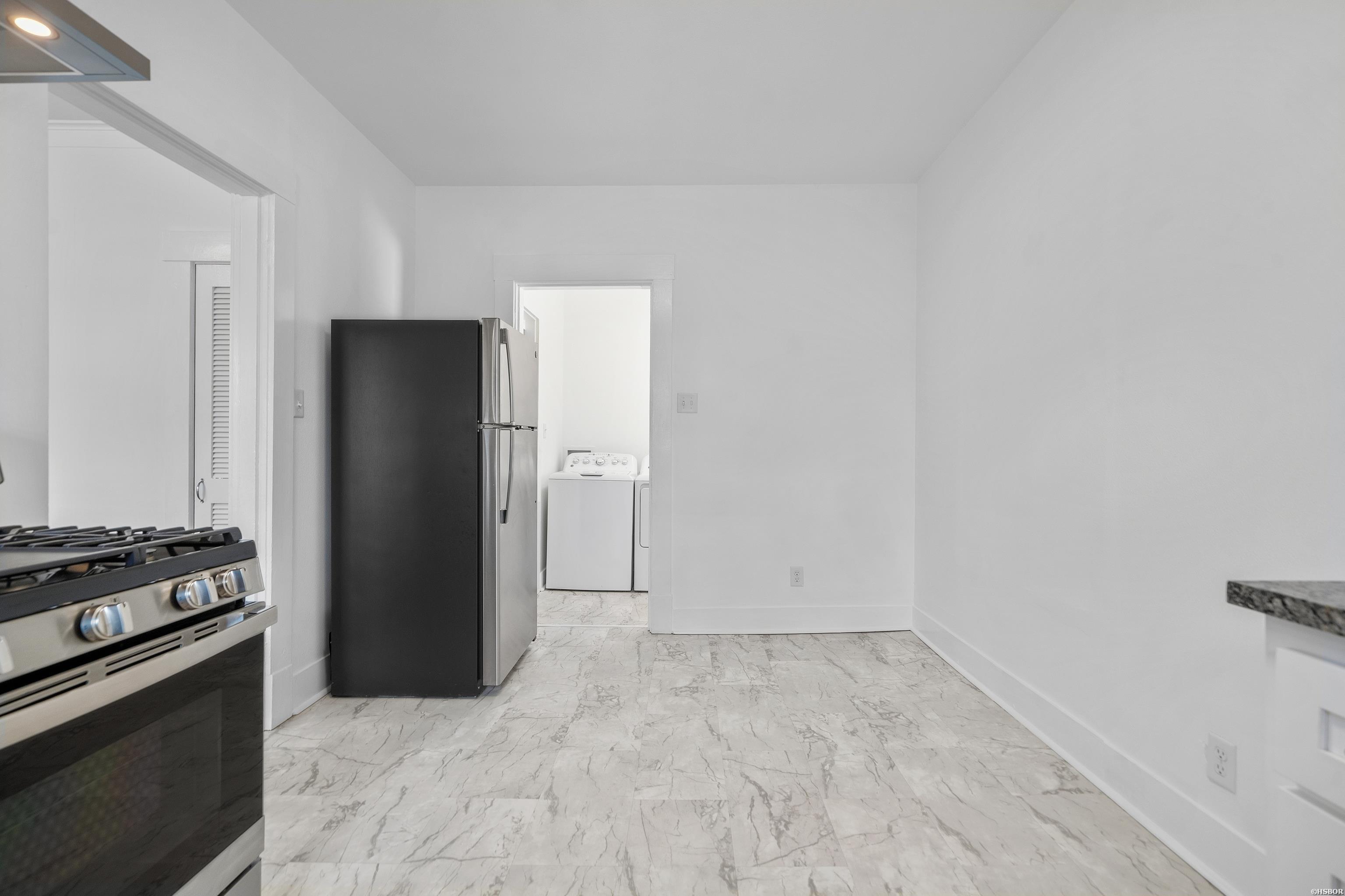 211 Sixth Street Property Photo 21