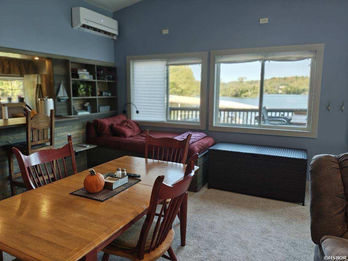 180 Marina Point Property Photo 3