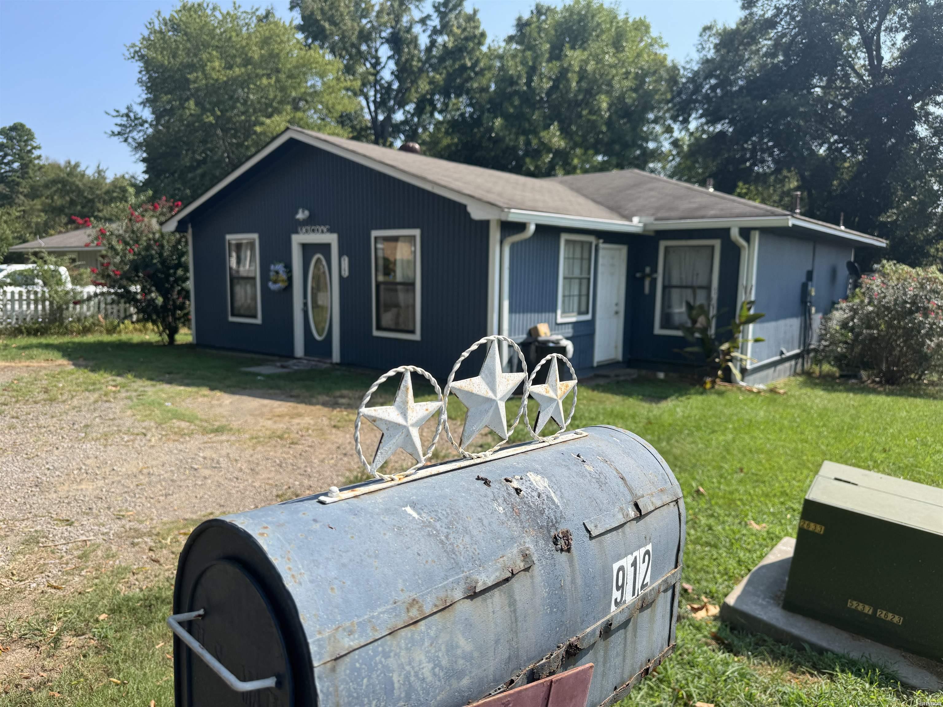912 Ezell Property Photo 4