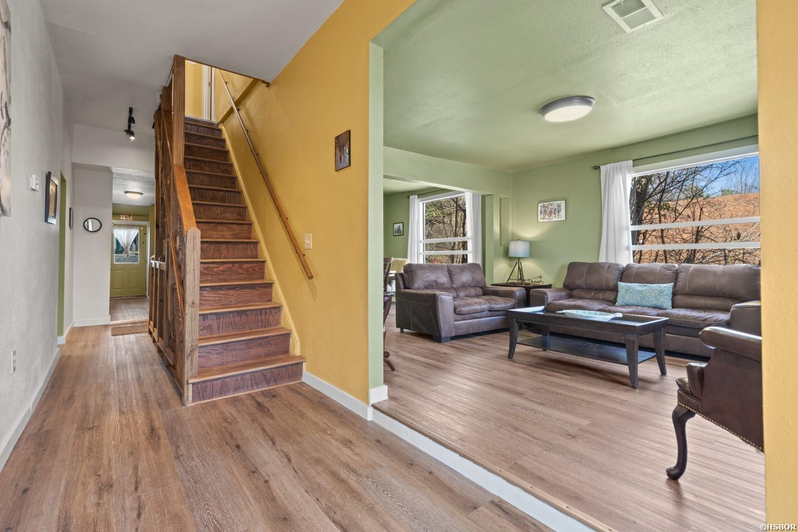 224 Court Street Property Photo 17