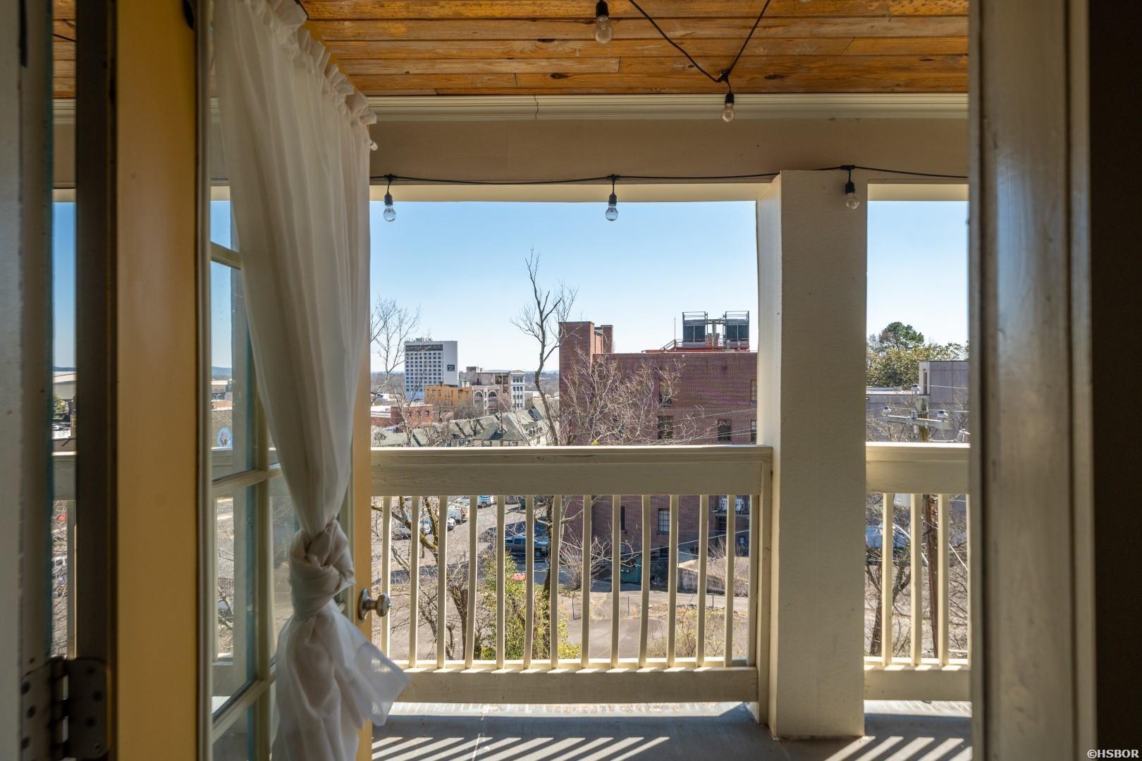 224 Court Street Property Photo 45