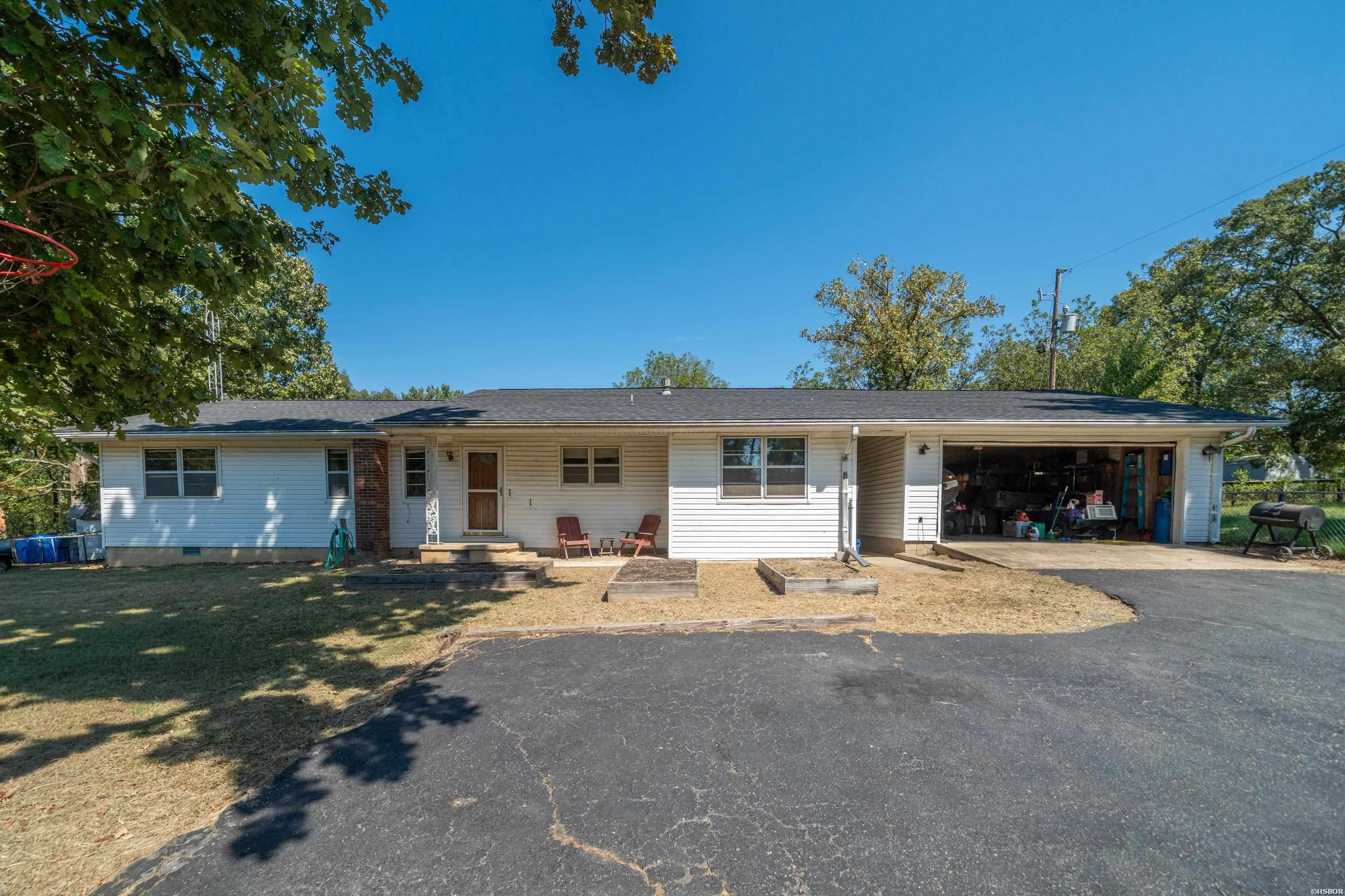 4844 Hickory Grove Road Property Photo 1