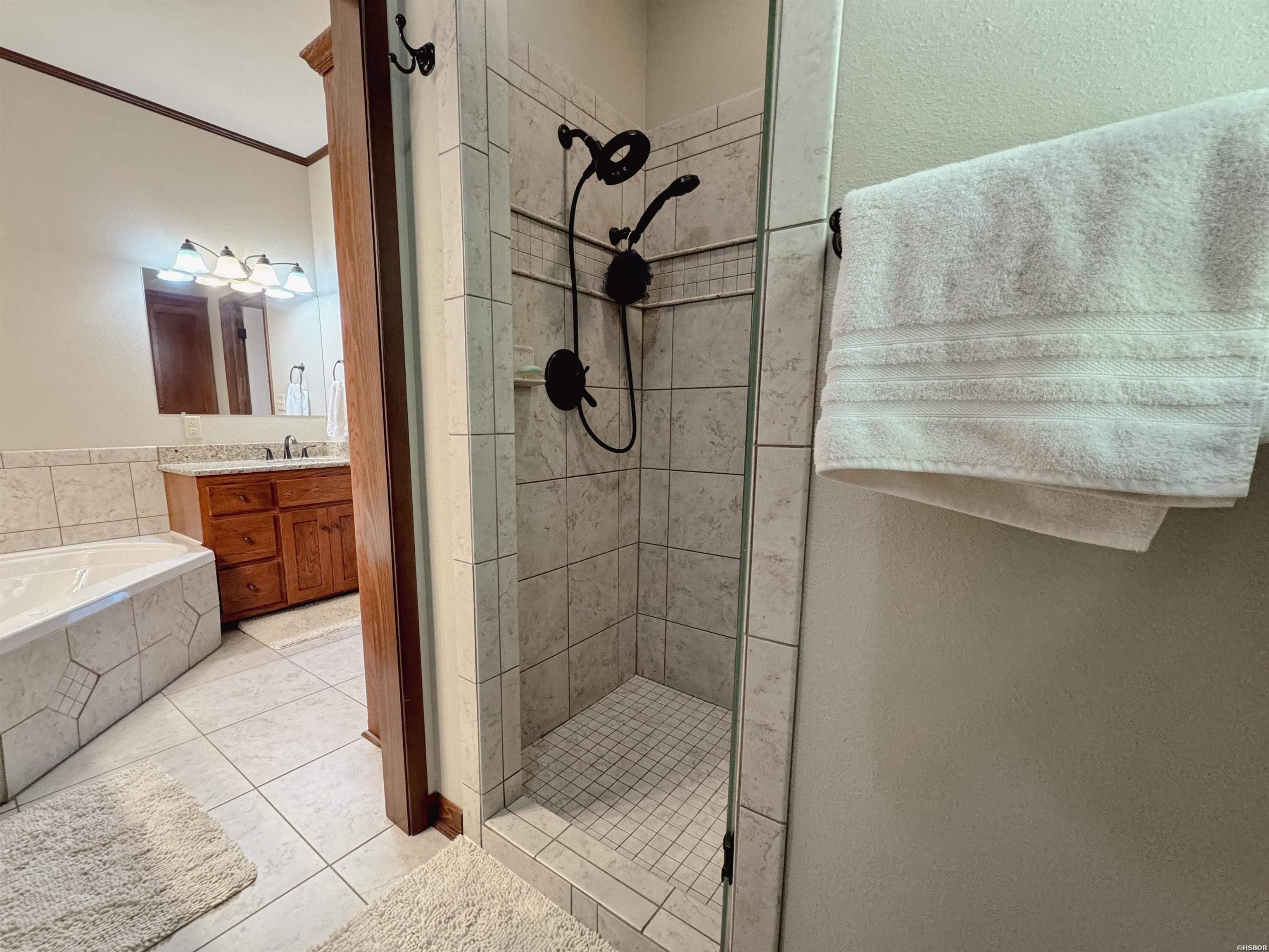 411 Waterfall Lane Property Photo 22