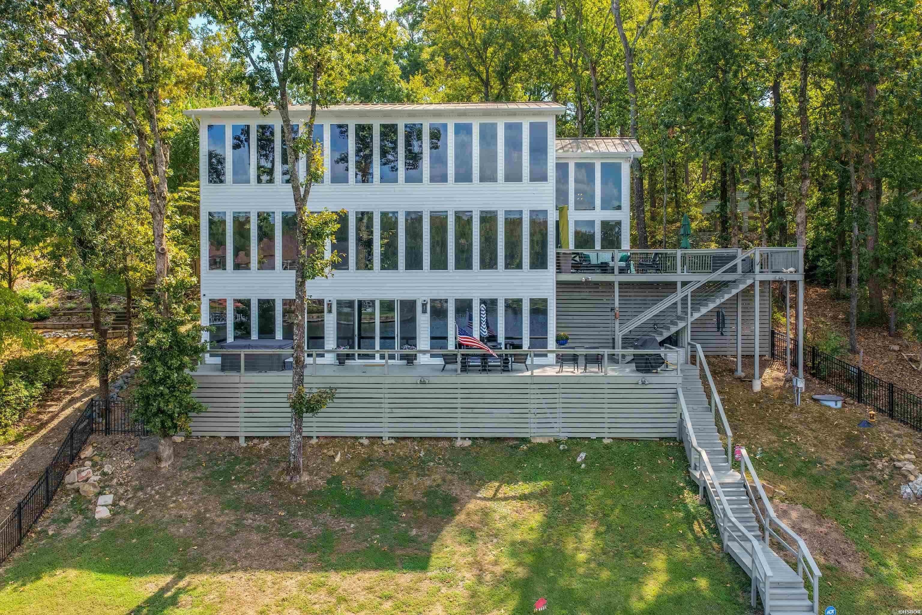 376 CHAPPEL HILL Road Property Photo 1