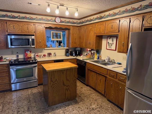 210 Carl Drive Property Photo 5