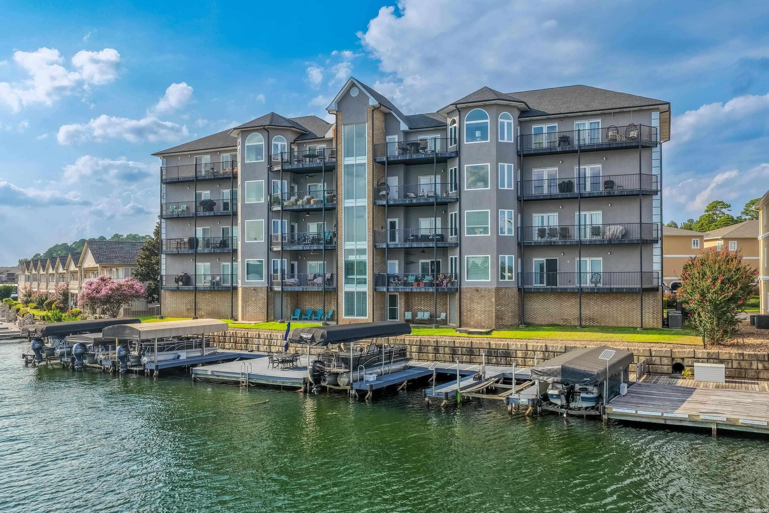 161 VILLA POINTE