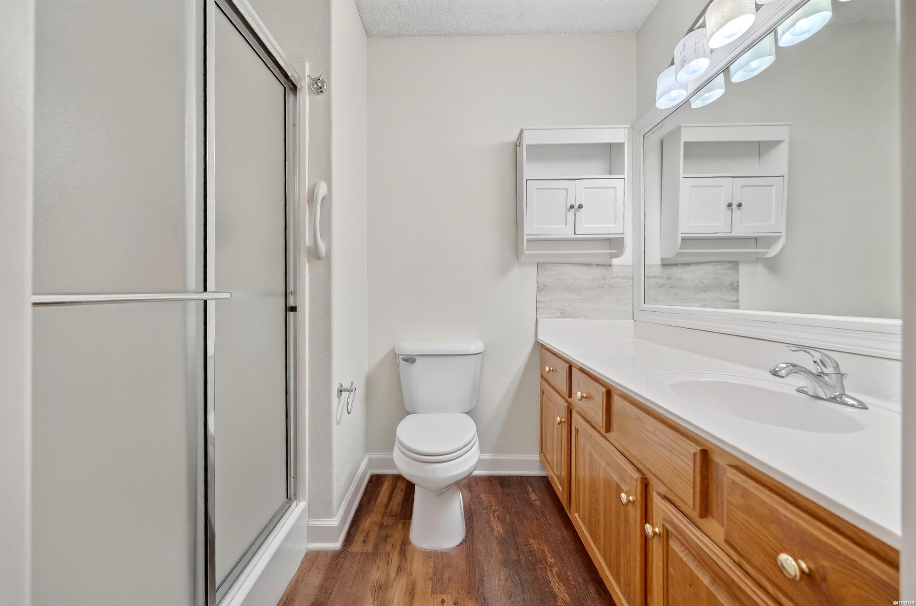 500 Pakis Street Property Photo 23