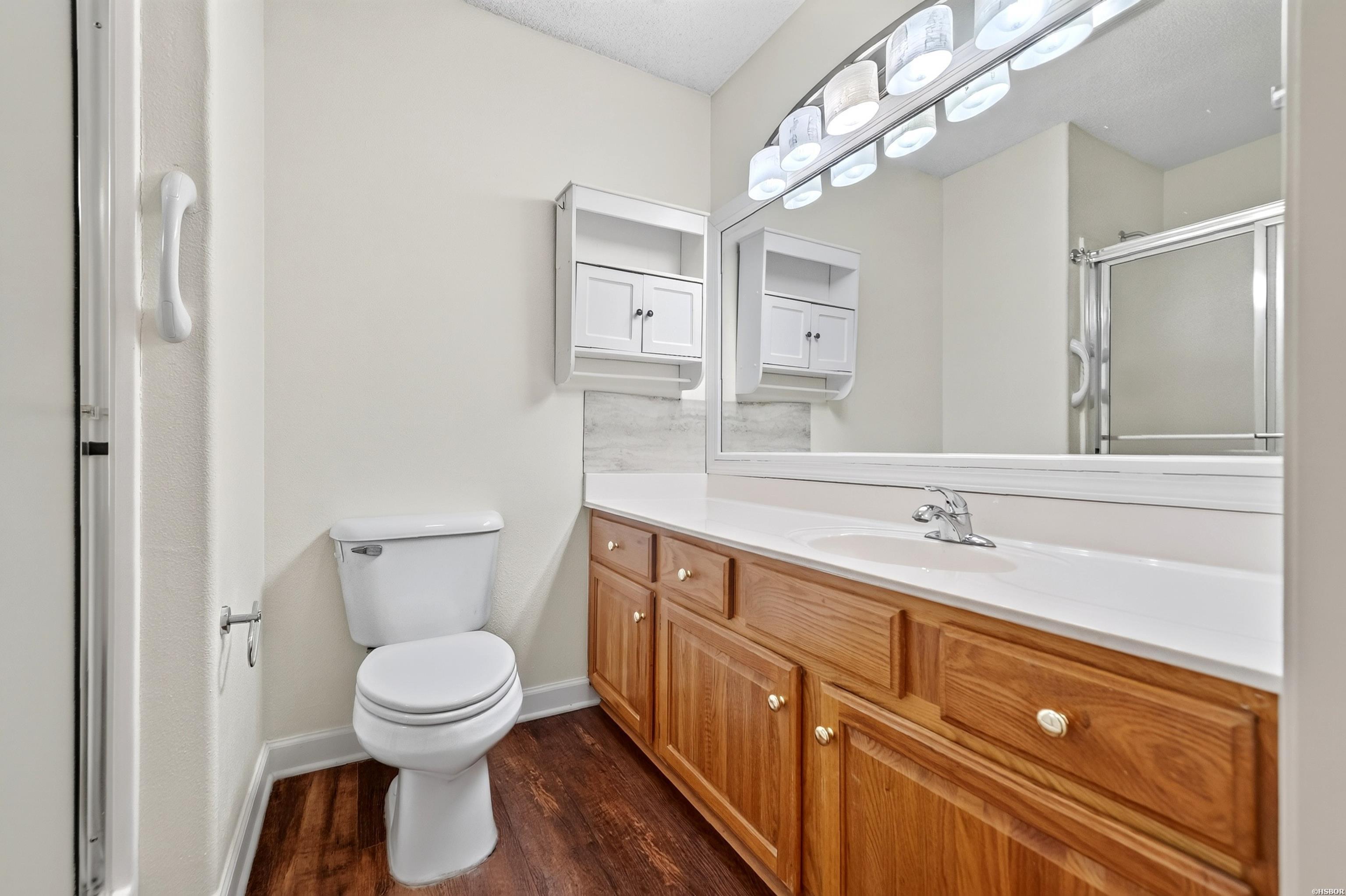 500 Pakis Street Property Photo 24