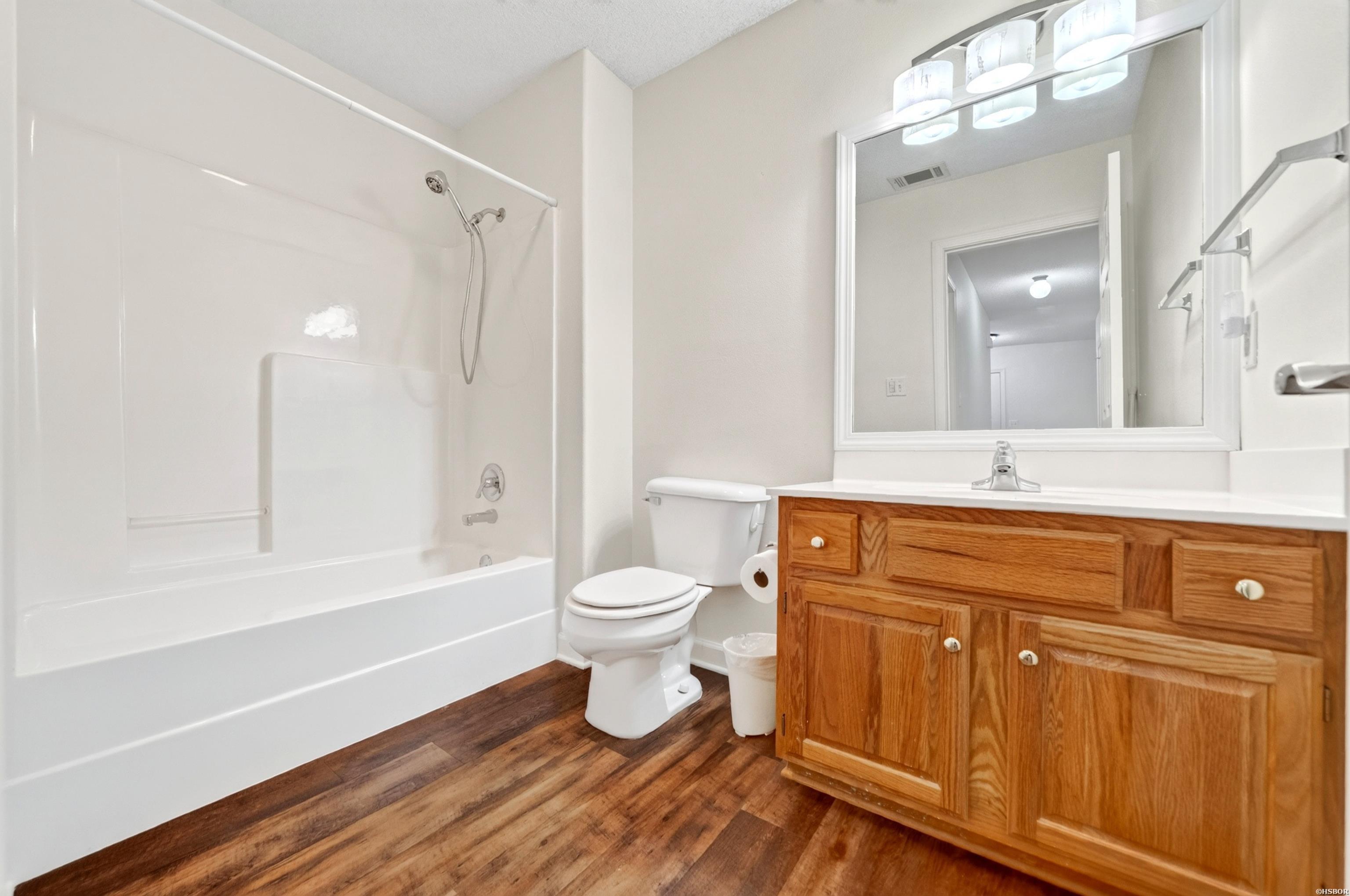 500 Pakis Street Property Photo 31