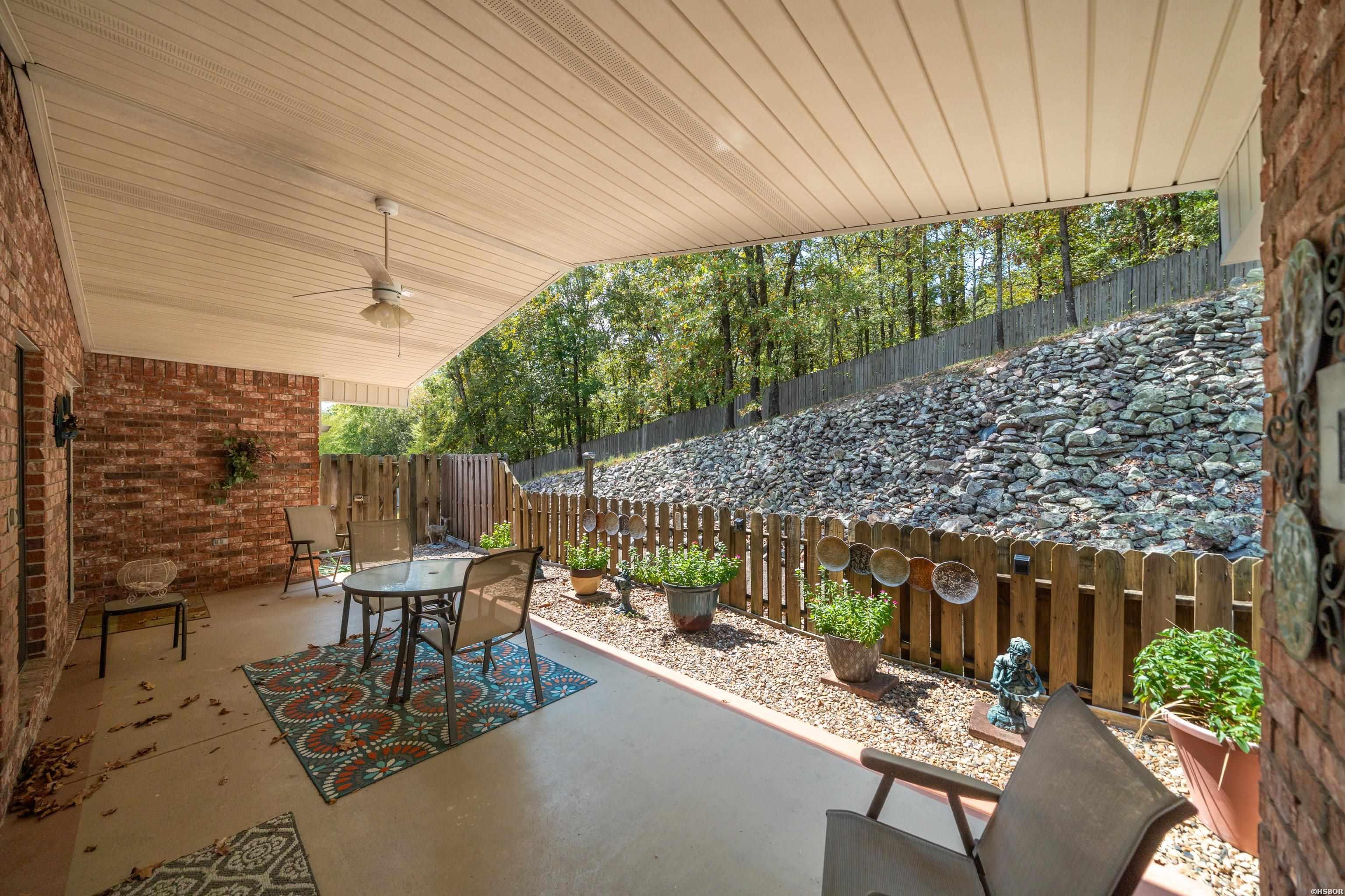 500 Pakis Street Property Photo 33