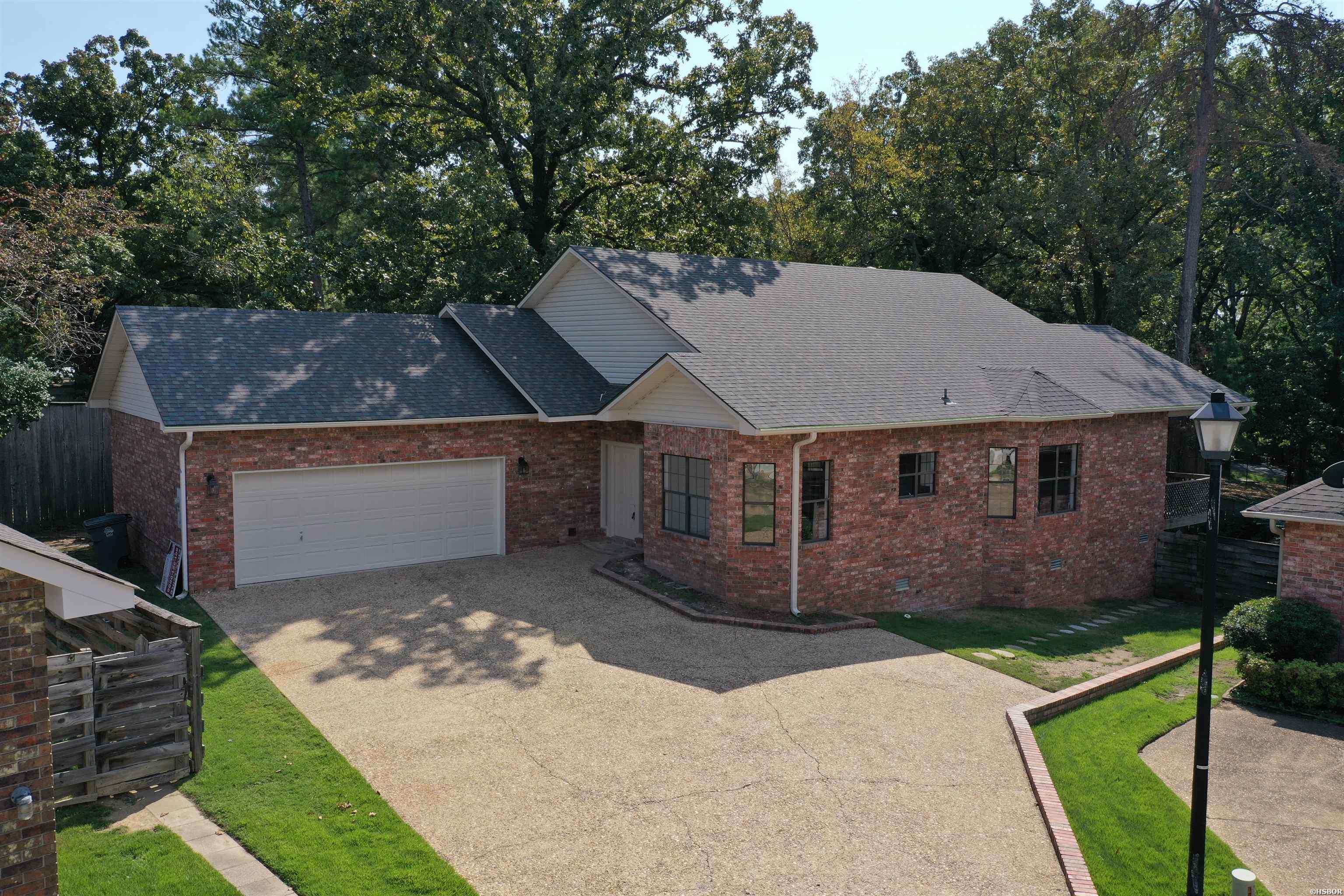 106 Creekview Terrace Property Photo 2