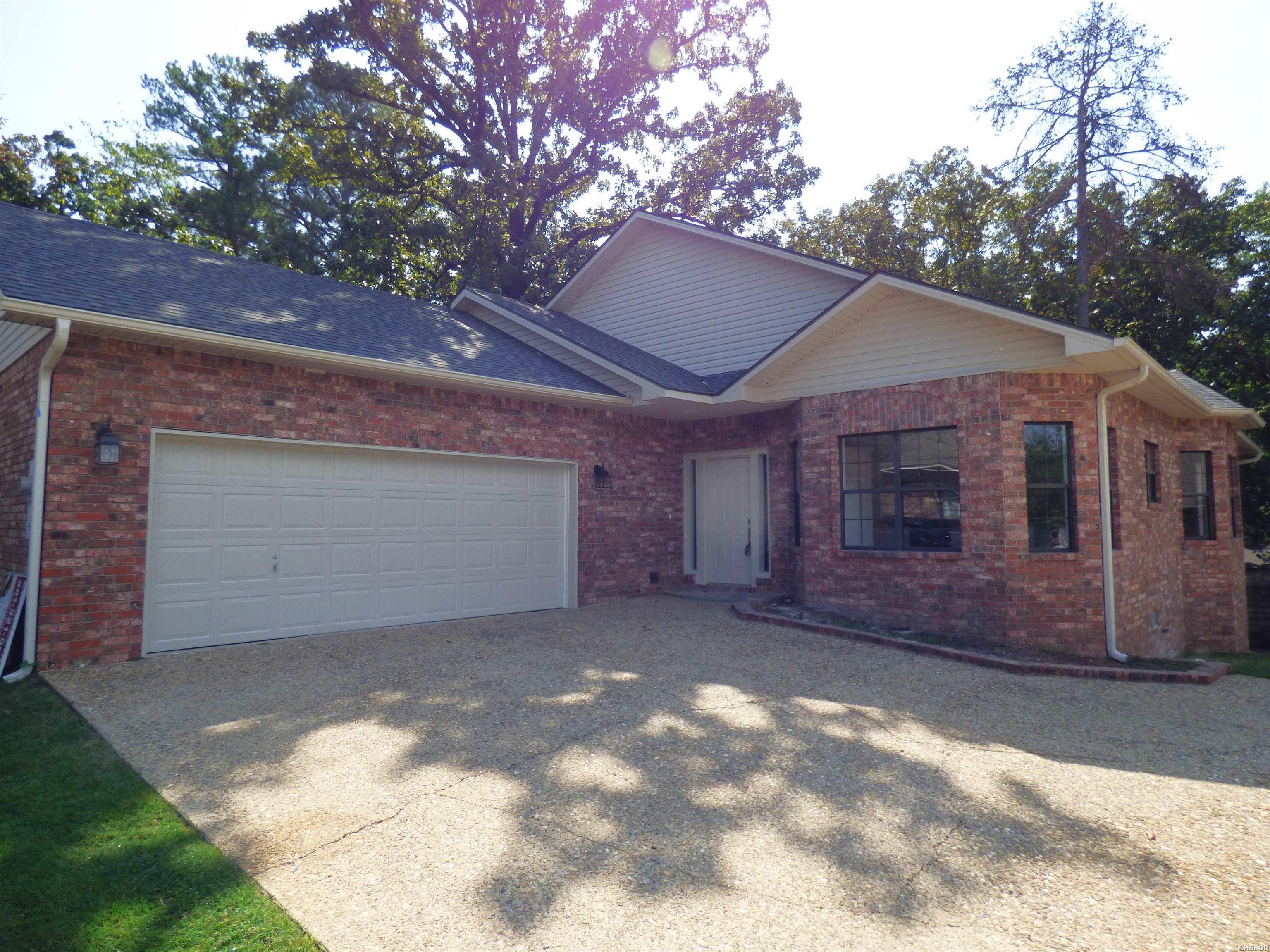 106 Creekview Terrace Property Photo 5