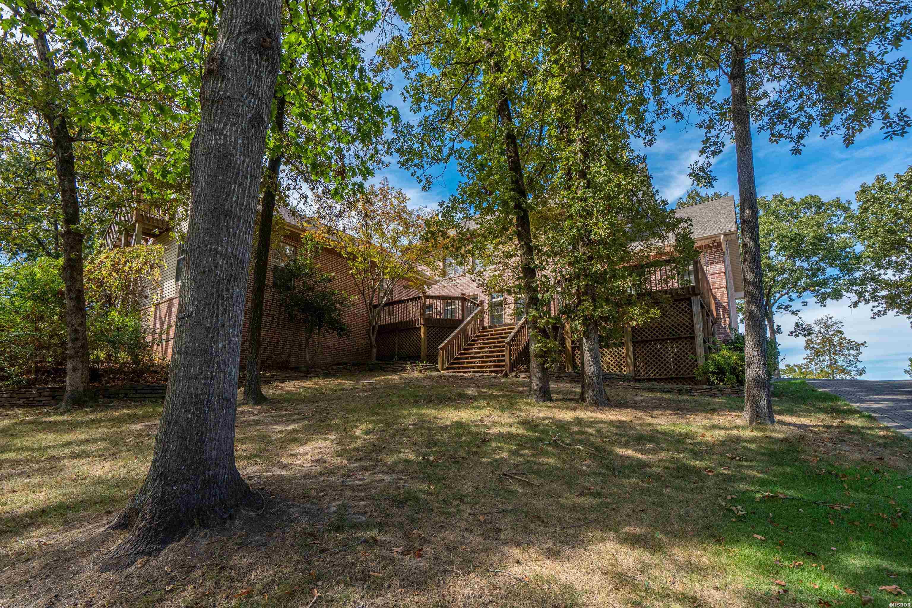70 Stonegate Terrace Property Photo 4
