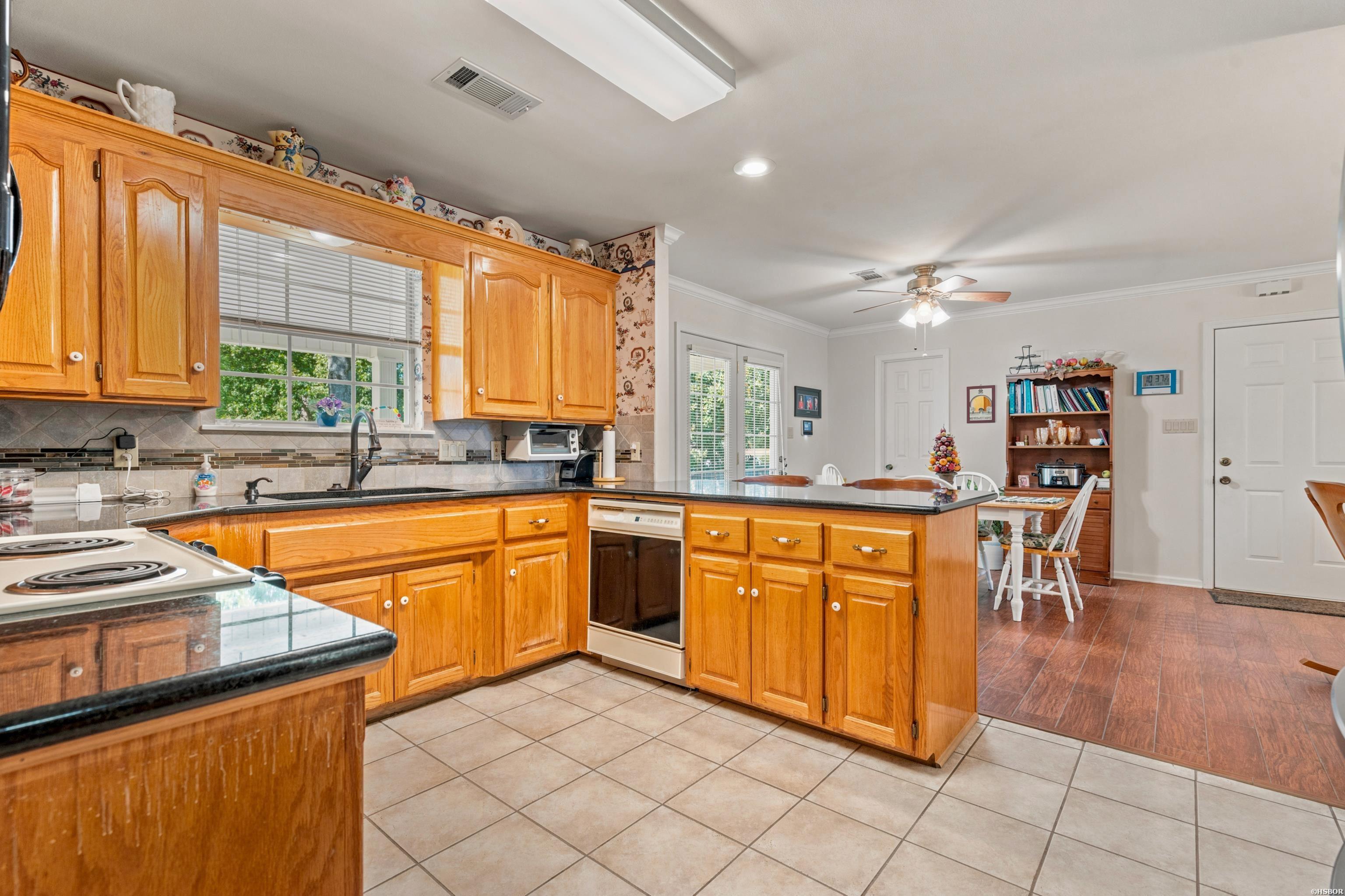 1724 Regency Drive Property Photo 13