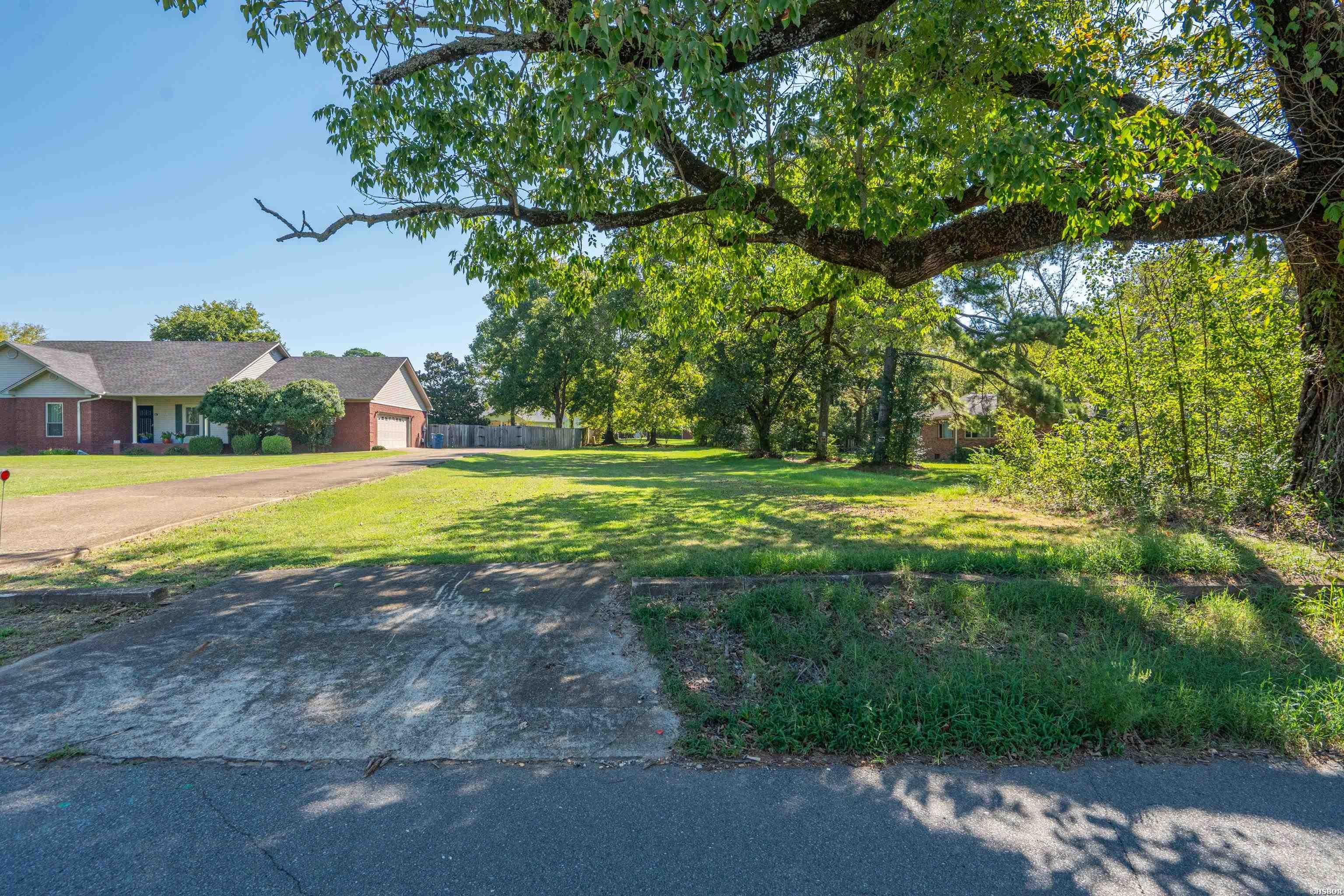 1724 Regency Drive Property Photo 44