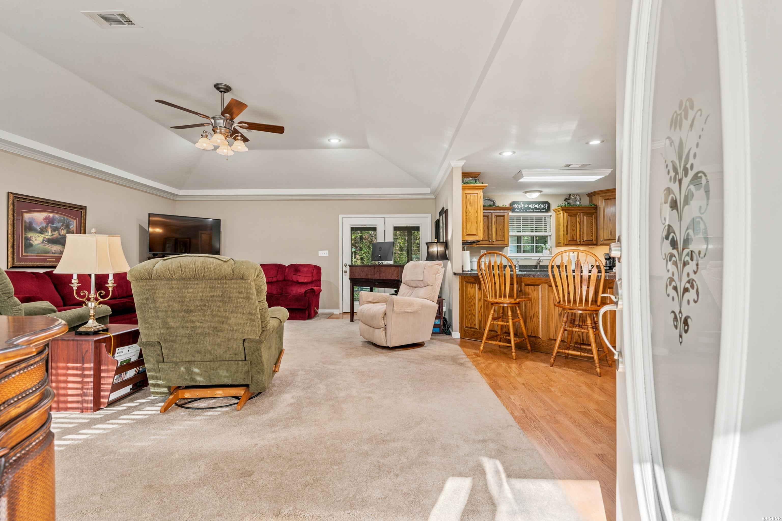 290 Whispering Winds Drive Property Photo 4