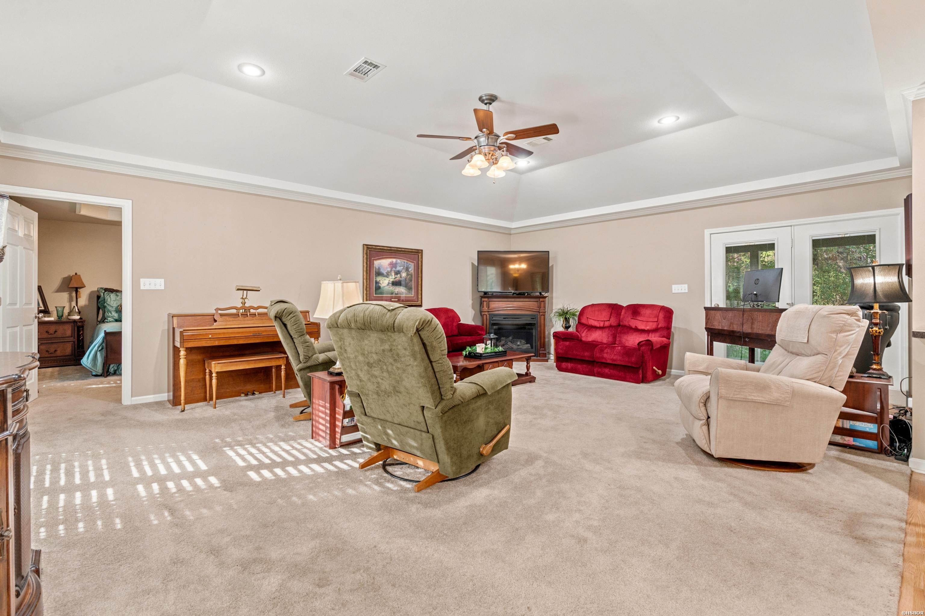 290 Whispering Winds Drive Property Photo 6
