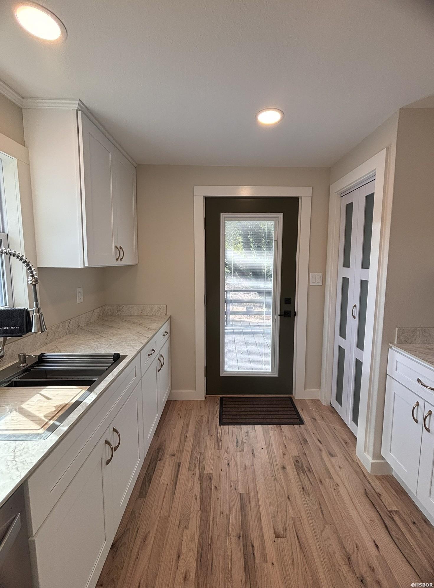 6430 Park Avenue Property Photo 14