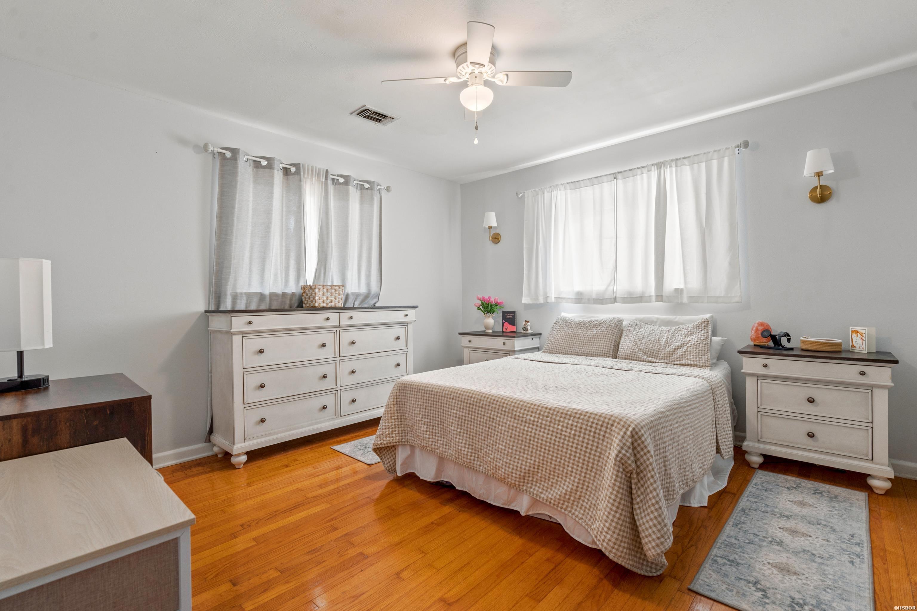 300 Poinsettia Street Property Photo 15