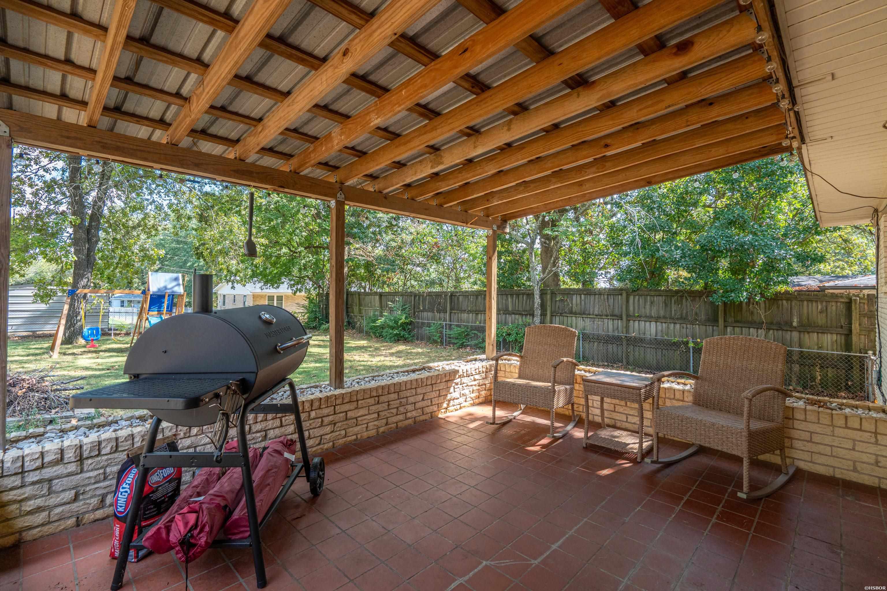 300 Poinsettia Street Property Photo 24