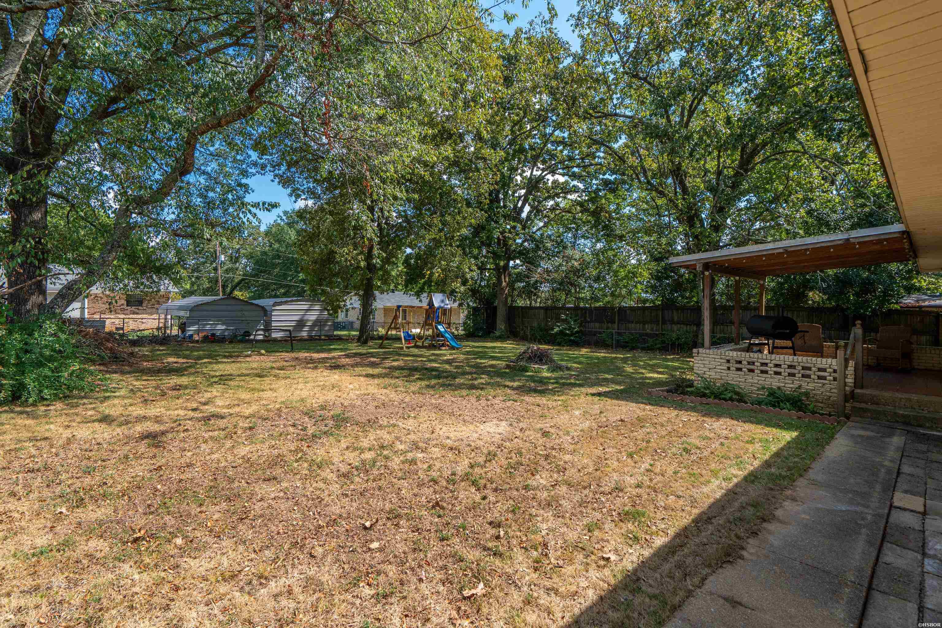 300 Poinsettia Street Property Photo 26