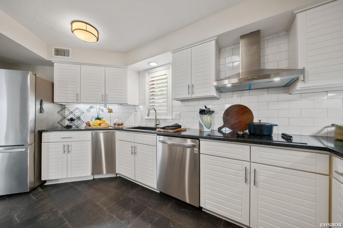 101 Long Island Drive Property Photo 17