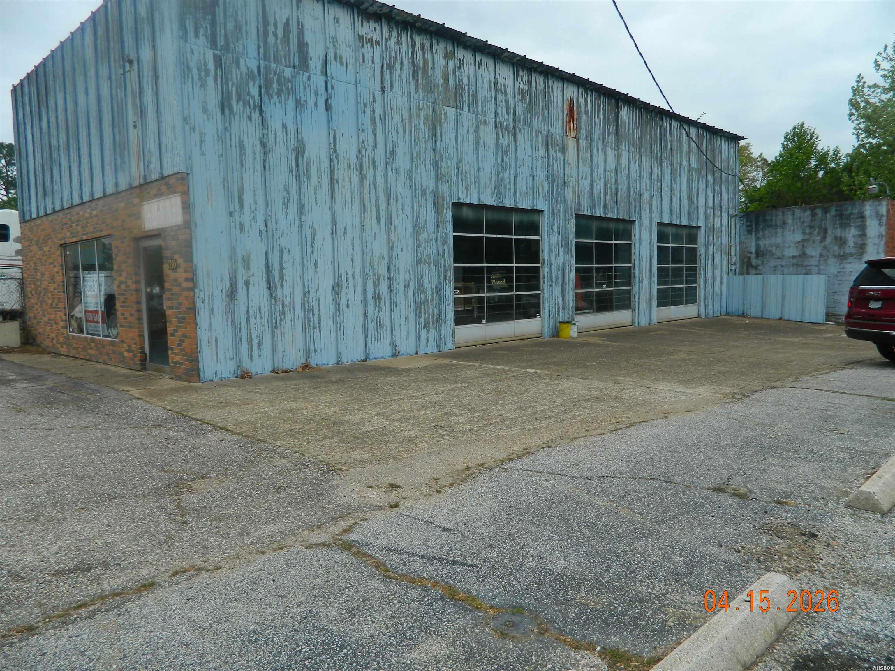 1210 Page Avenue Property Photo 2