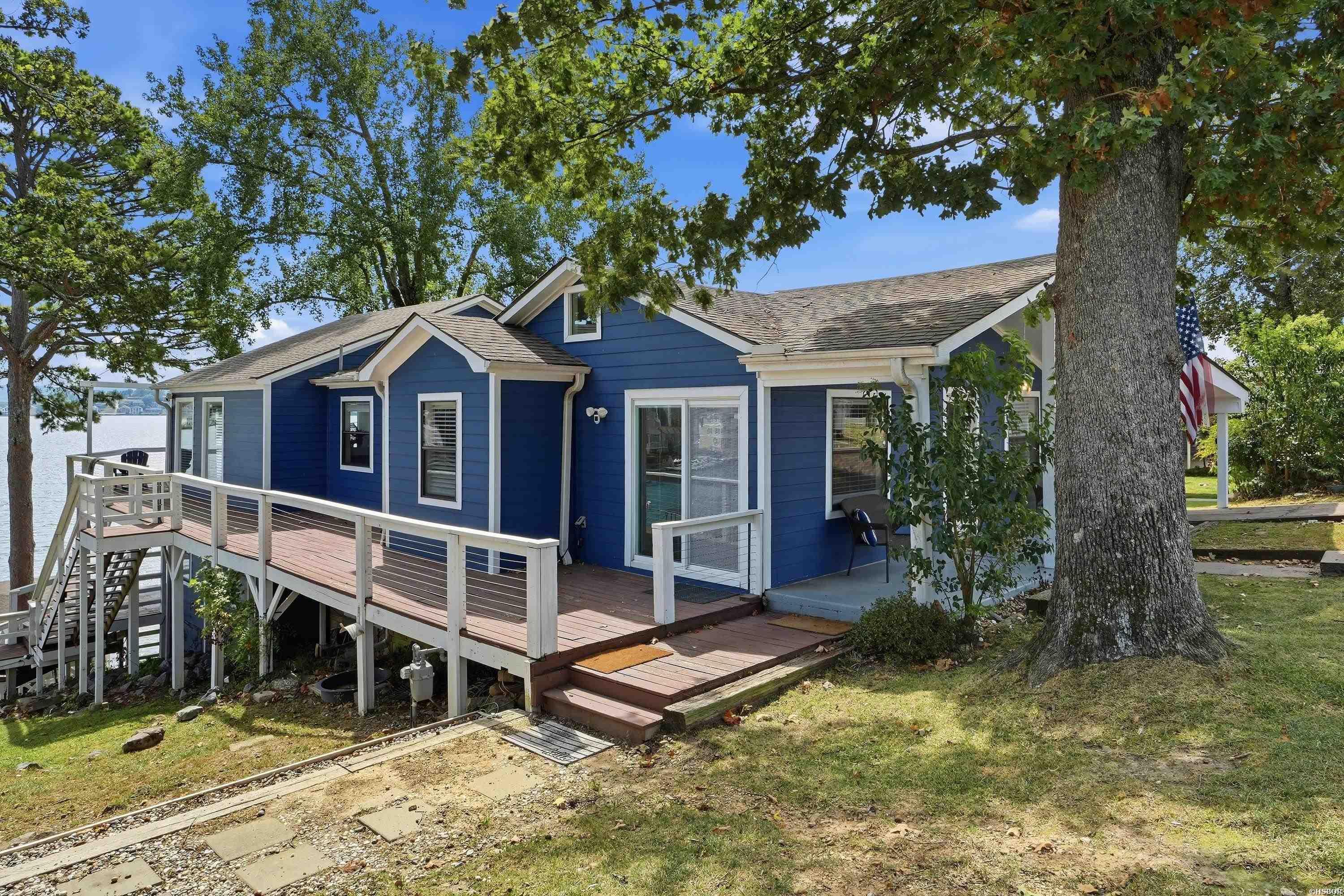 145 Pretti Point Property Photo 2
