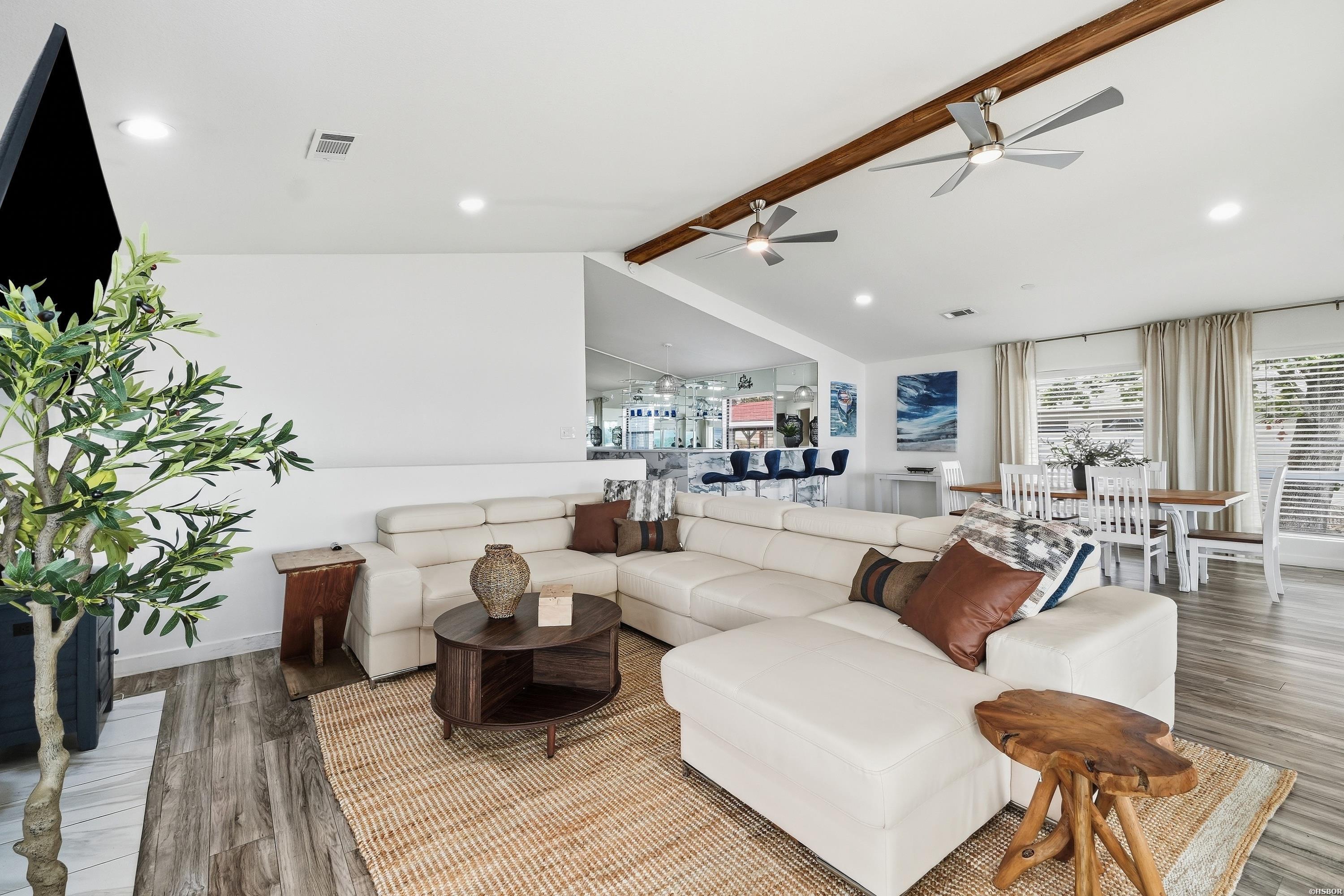 145 Pretti Point Property Photo 8