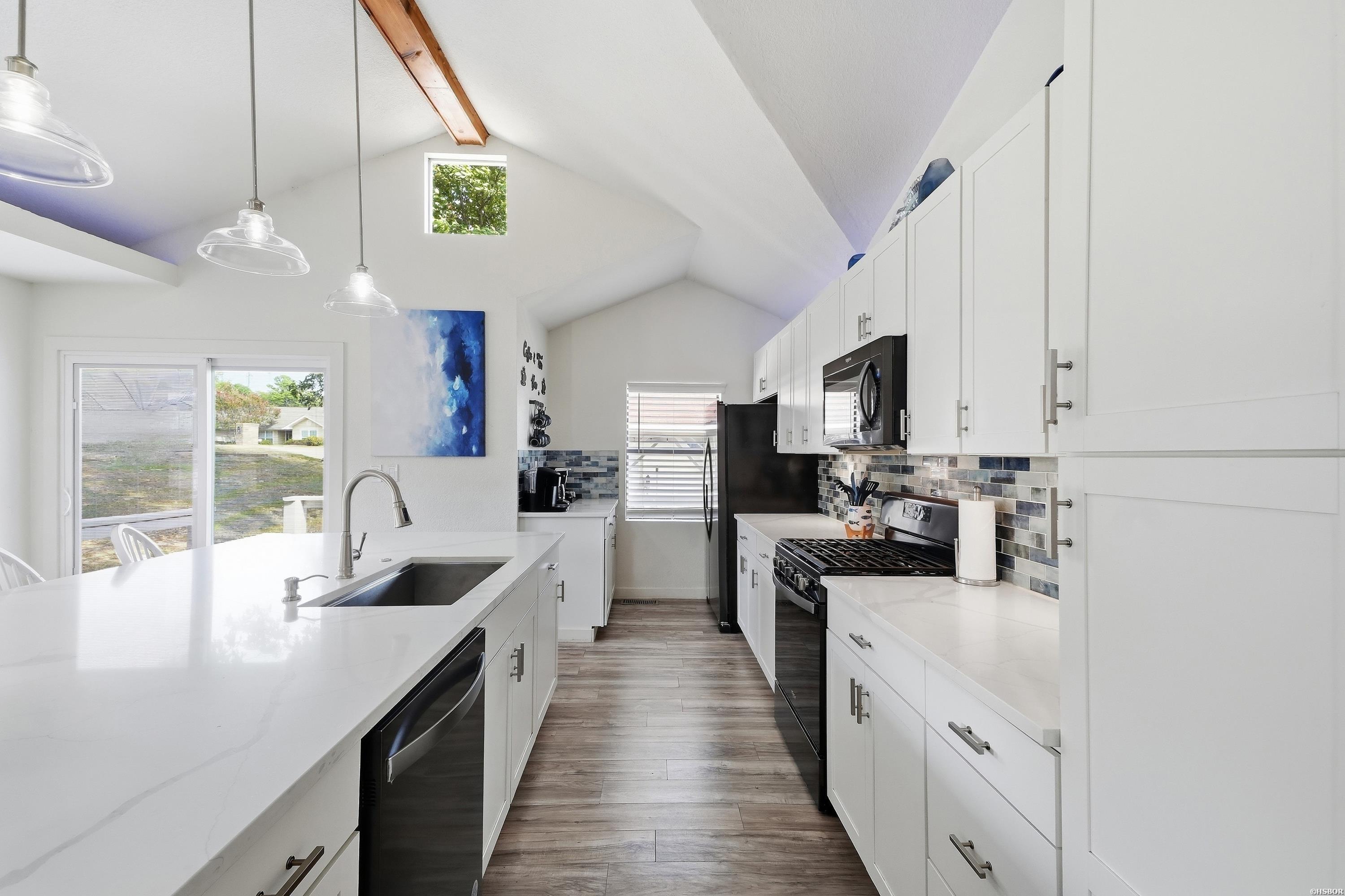 145 Pretti Point Property Photo 19