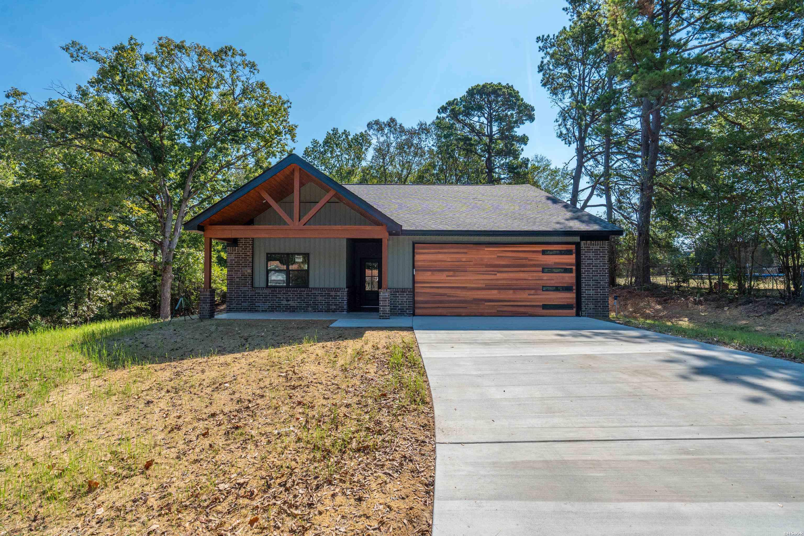 202 Brantley Circle Property Photo 1