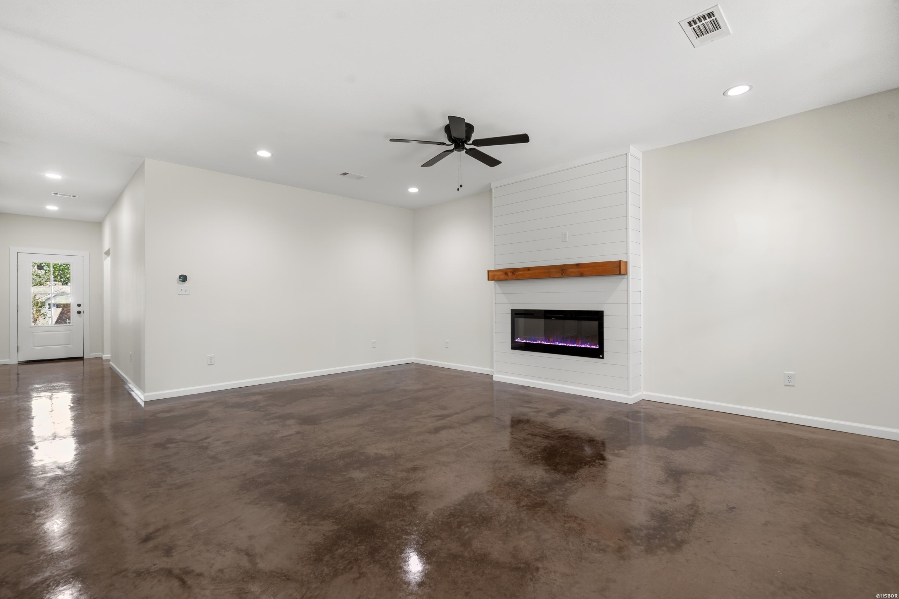 202 Brantley Circle Property Photo 5