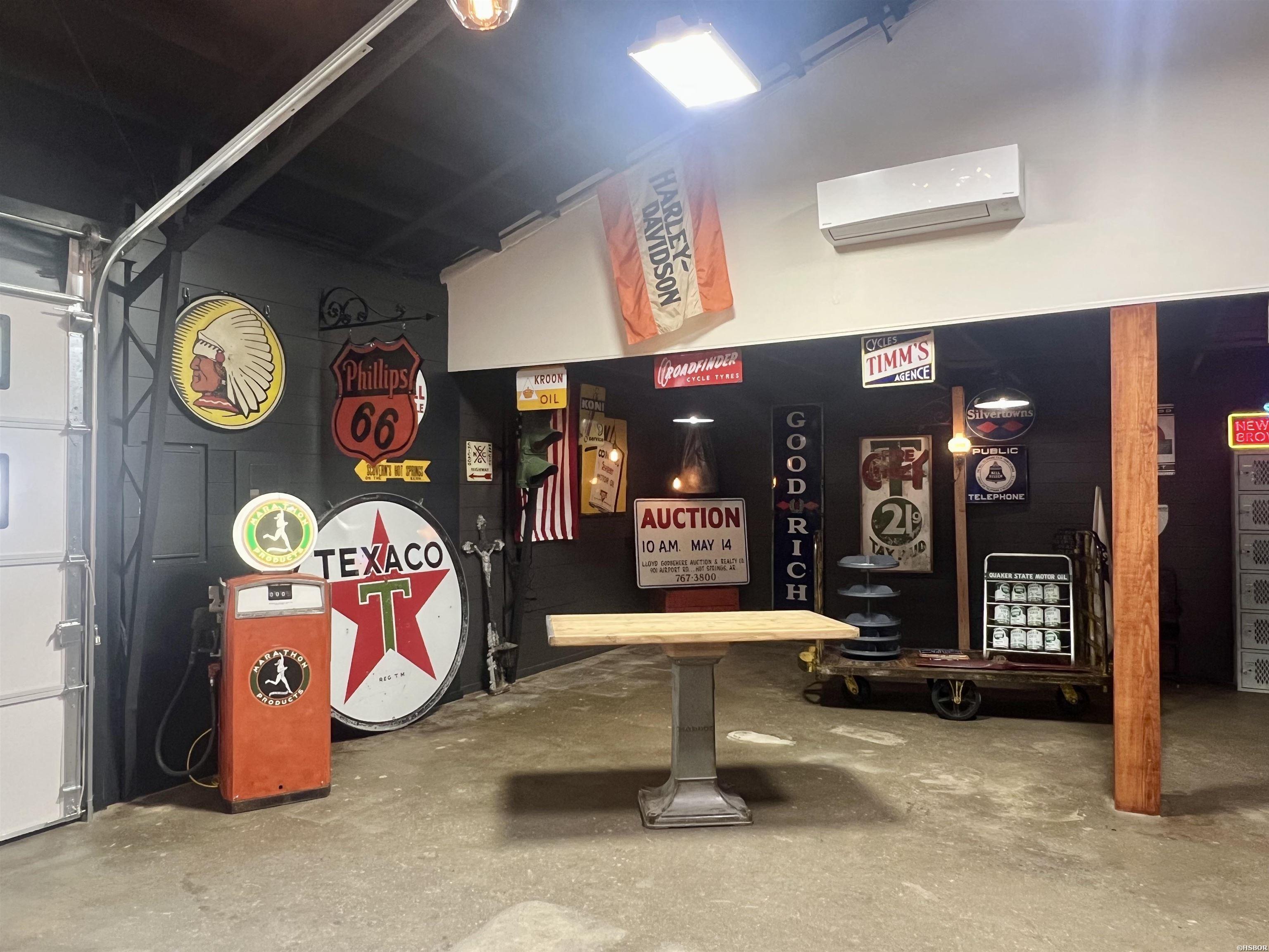 812 Airport Property Photo 26