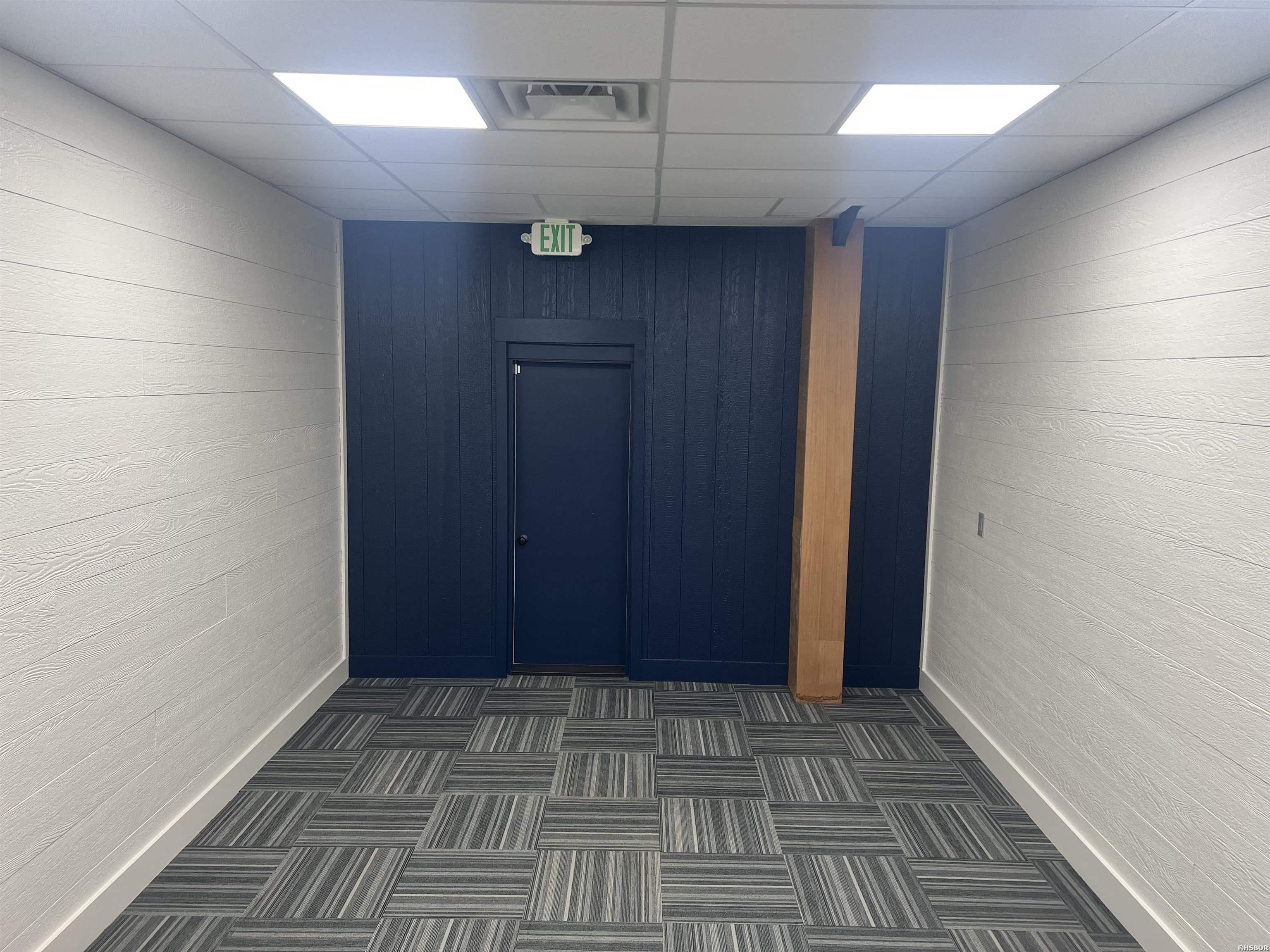 812 Airport Property Photo 34