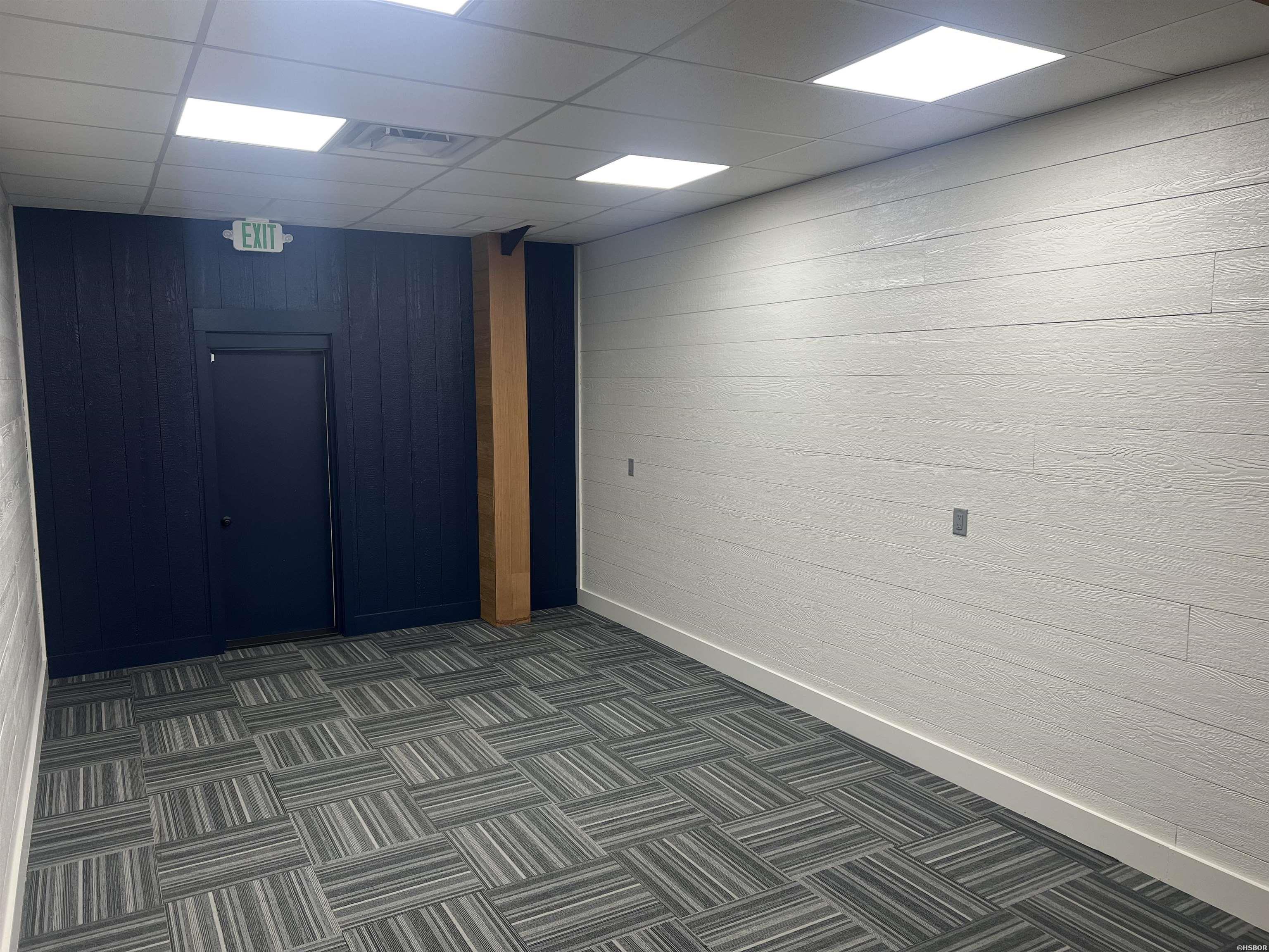 812 Airport Property Photo 35