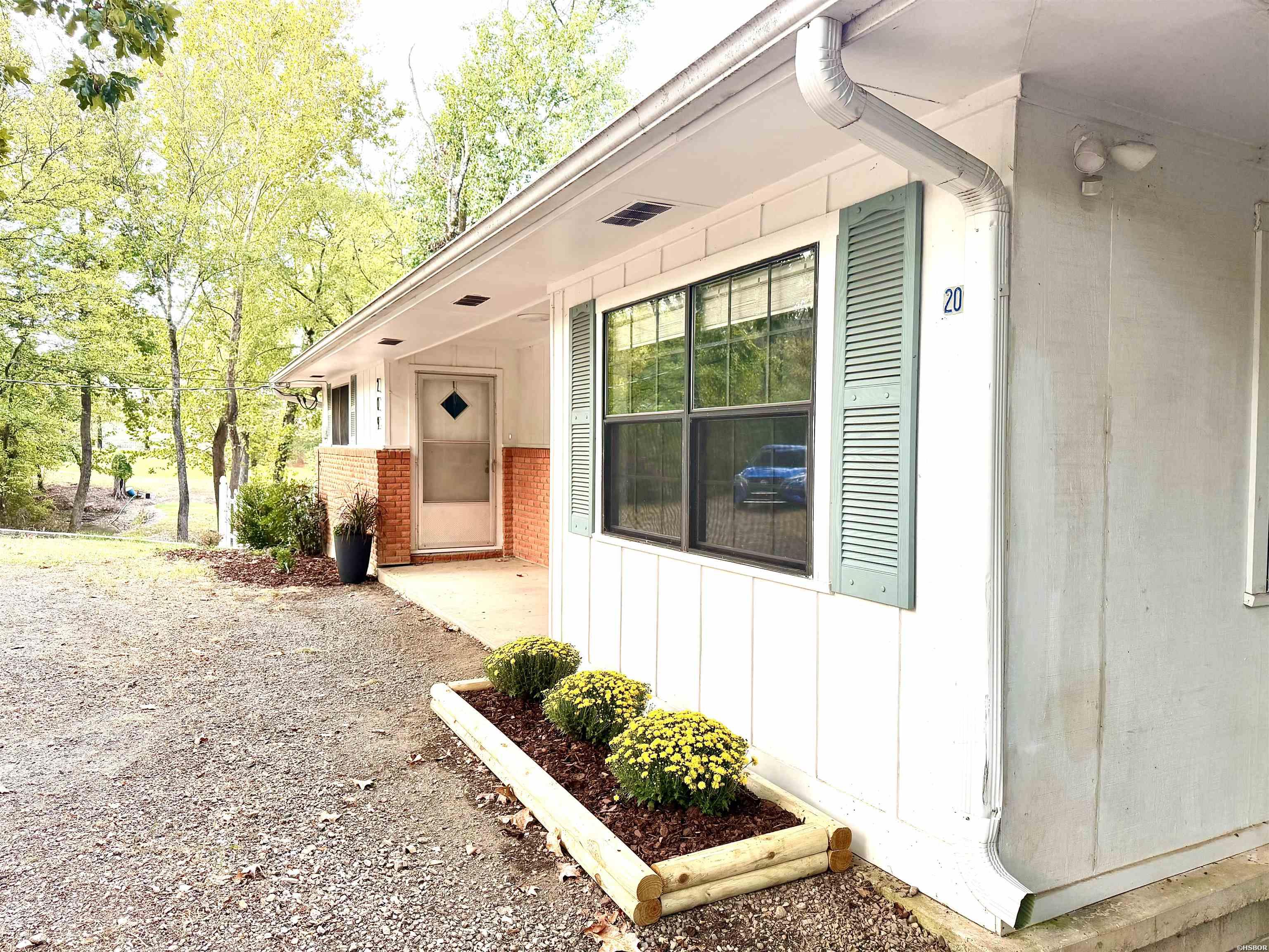209 Music Mountain Property Photo 2