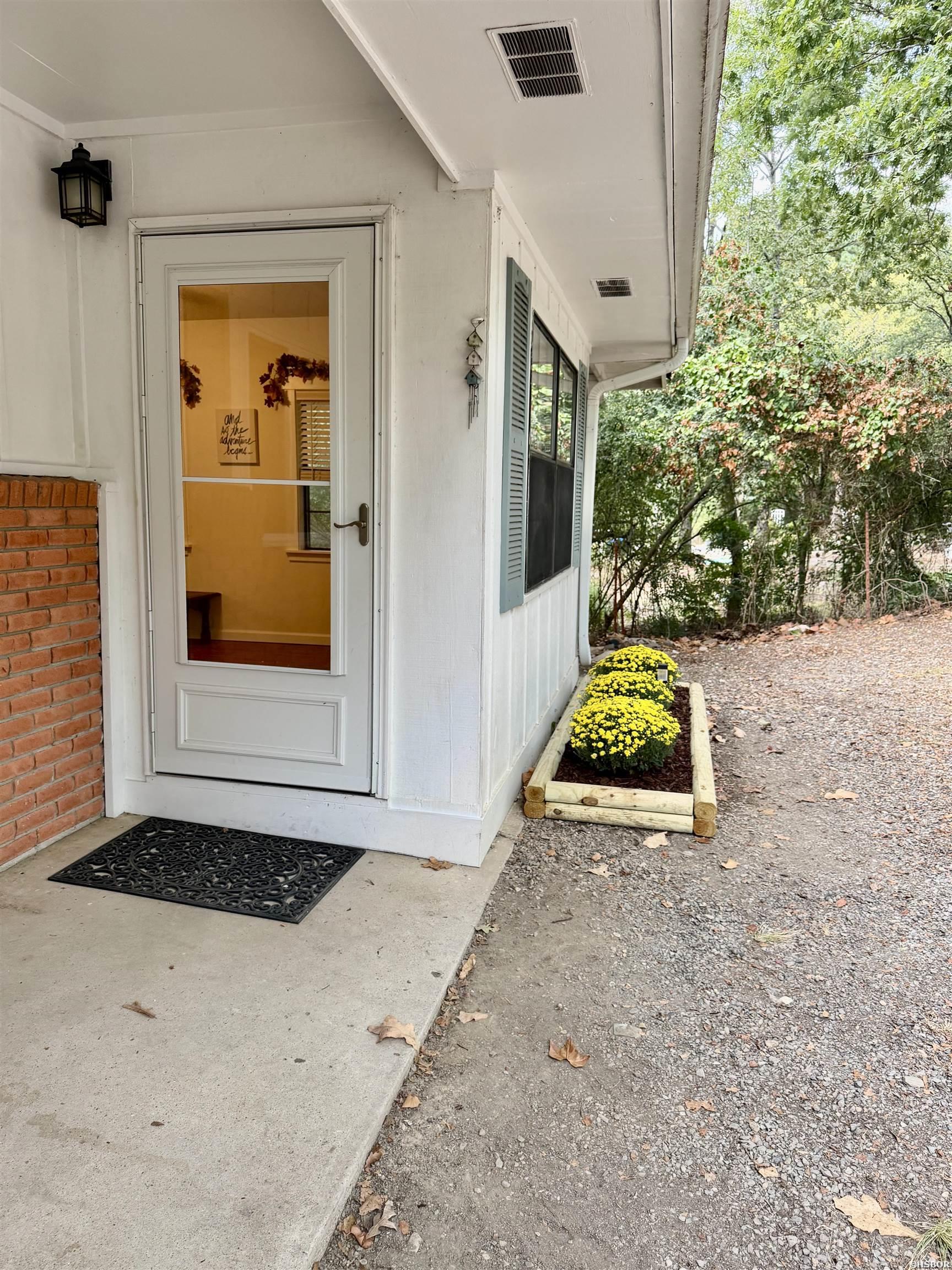 209 Music Mountain Property Photo 4