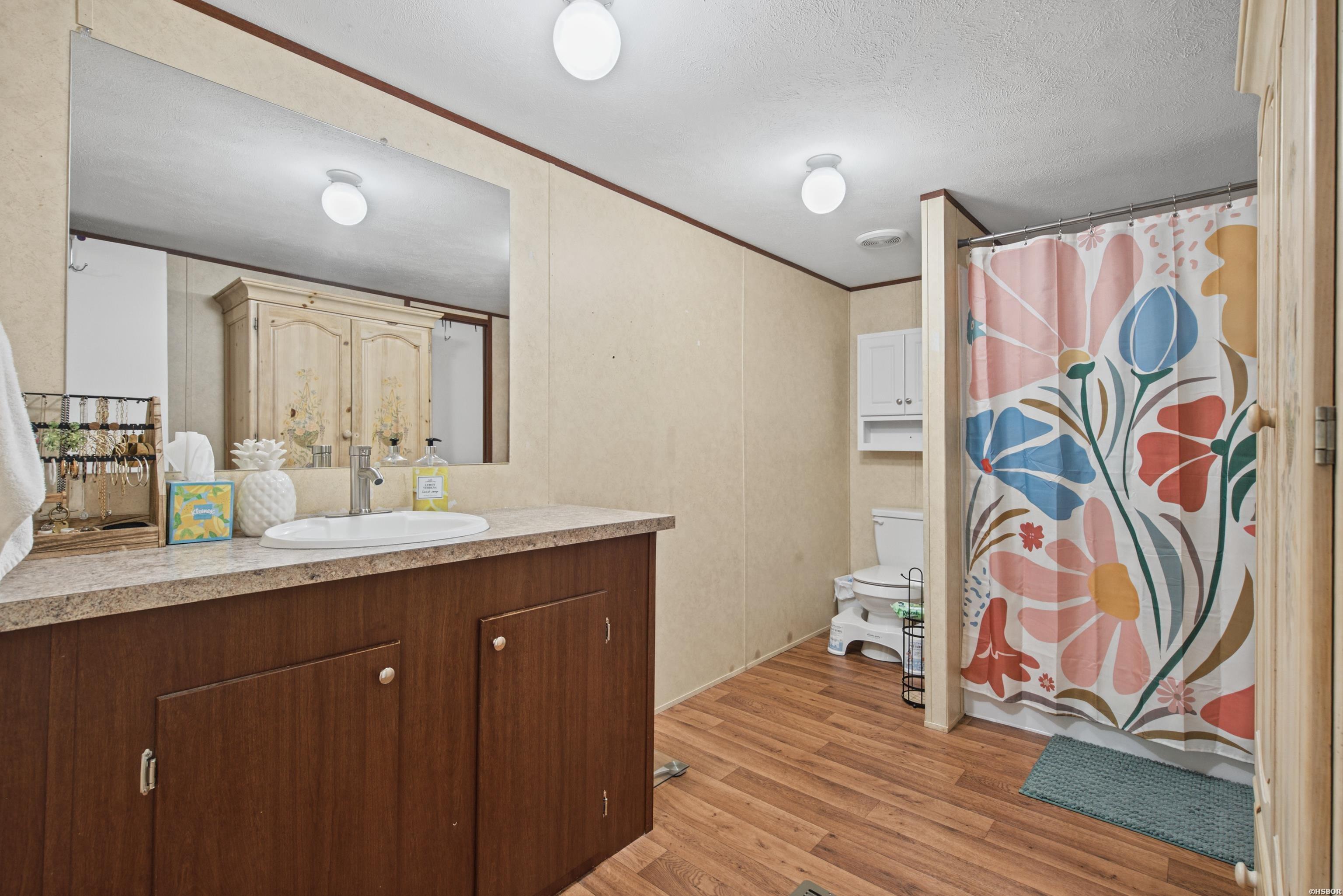 136 Grace Lane Property Photo 22