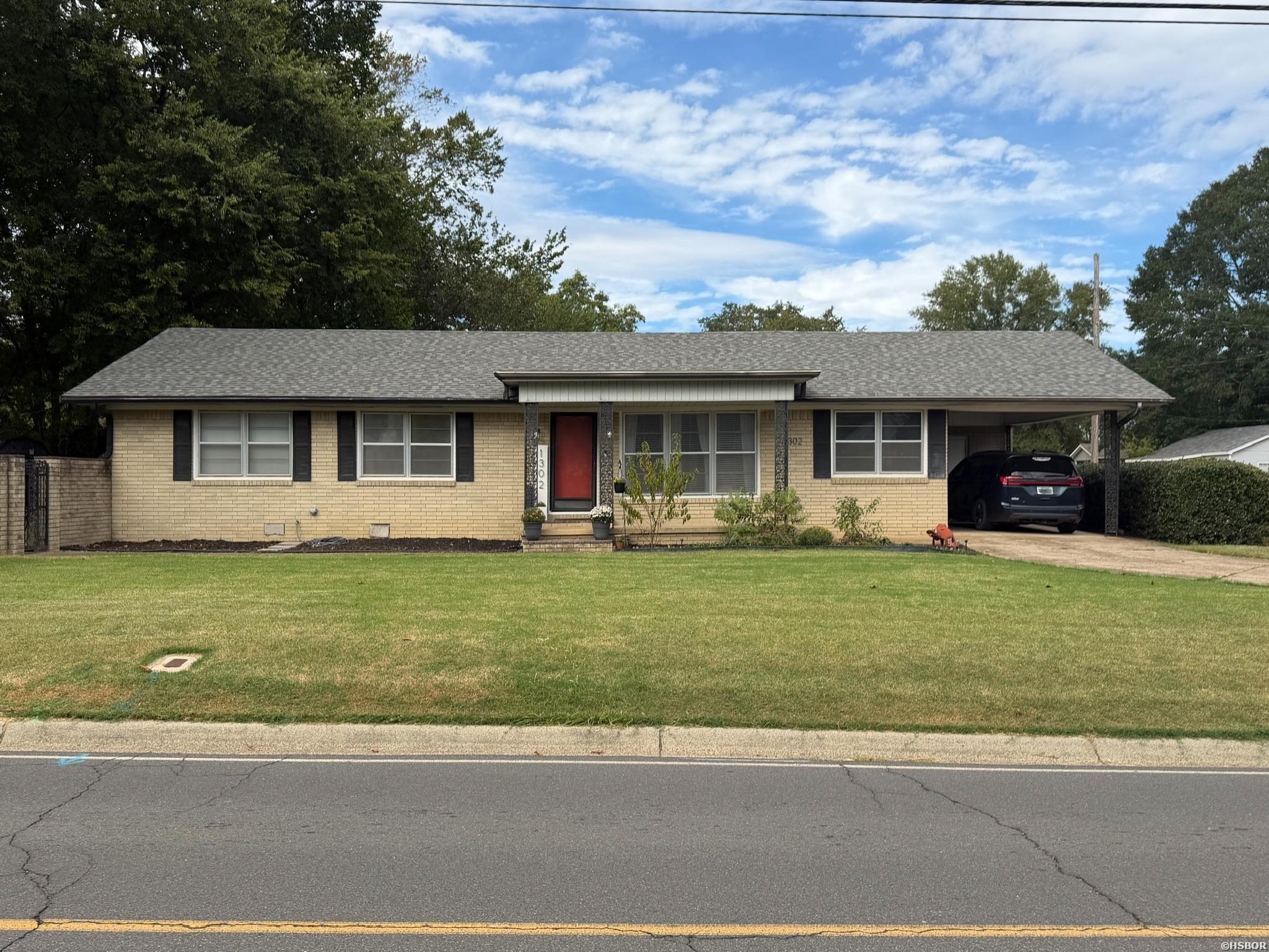 1302 Walnut Street Property Photo 1