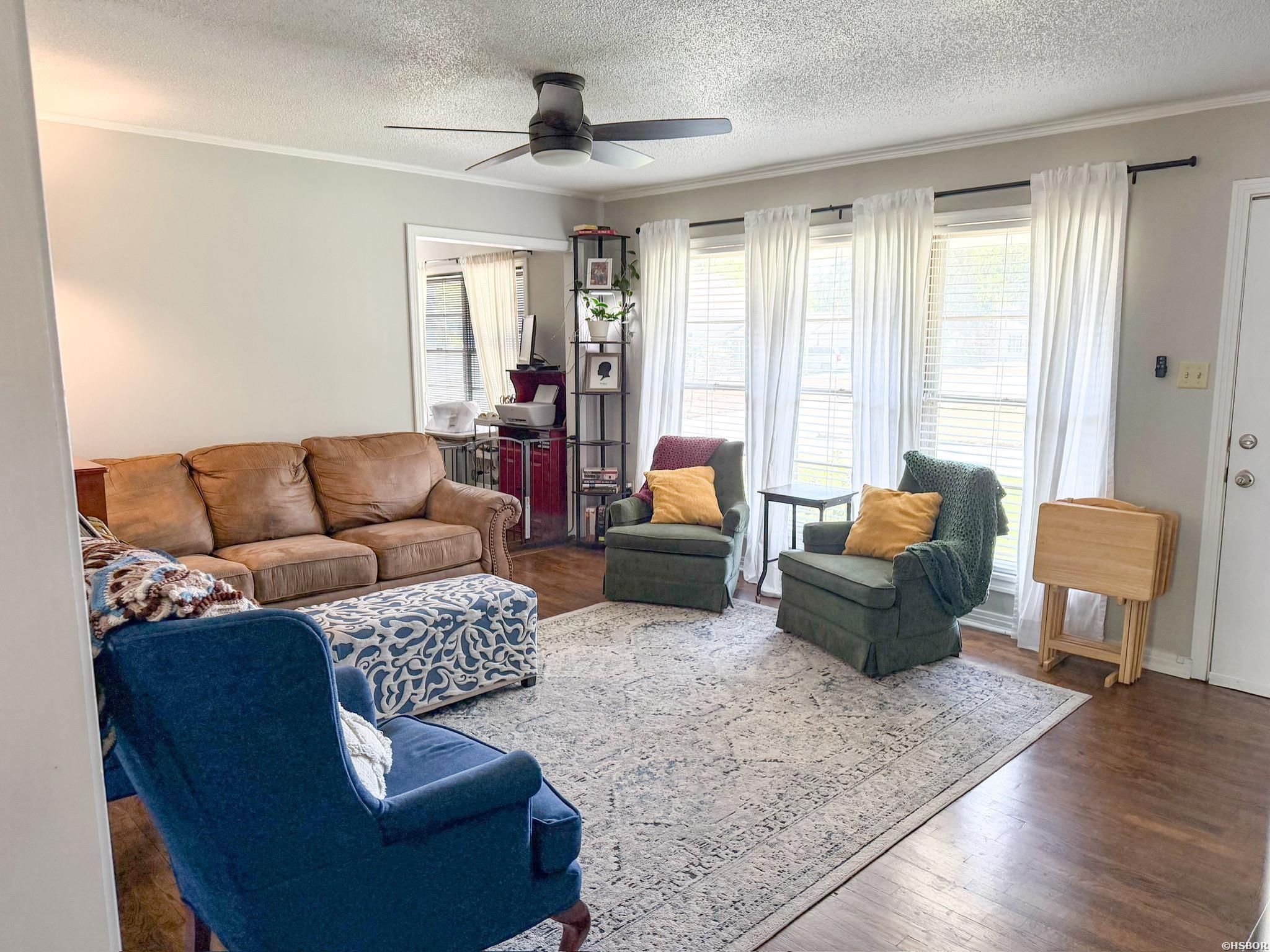 1302 Walnut Street Property Photo 6