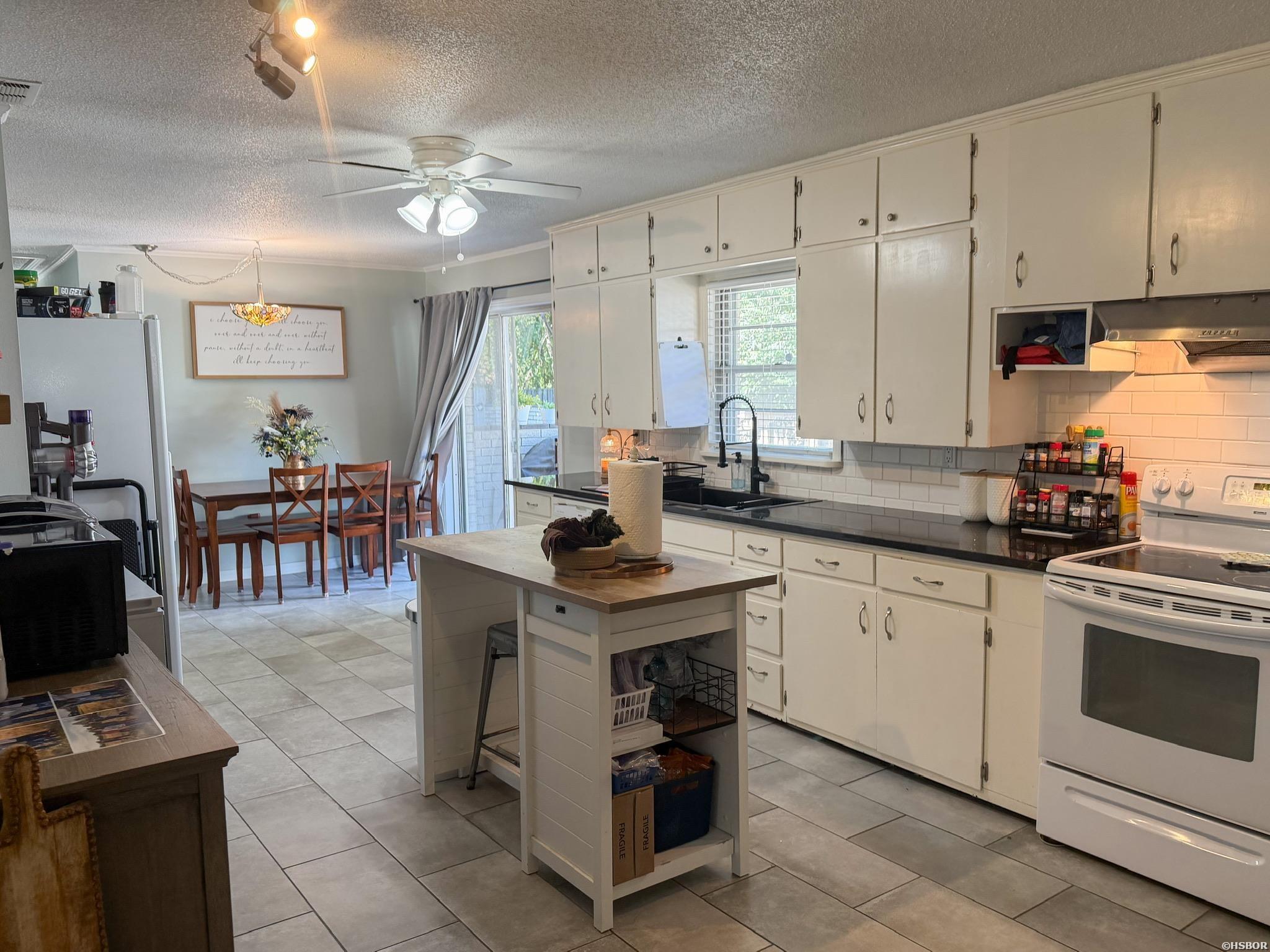 1302 Walnut Street Property Photo 34