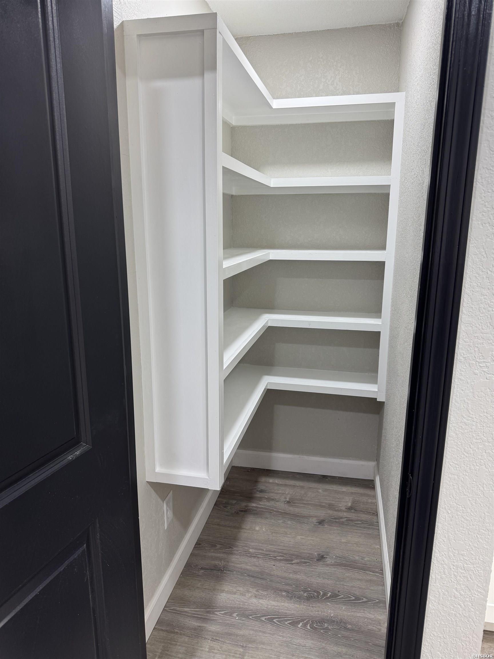 100 Wisteria Place Property Photo 13