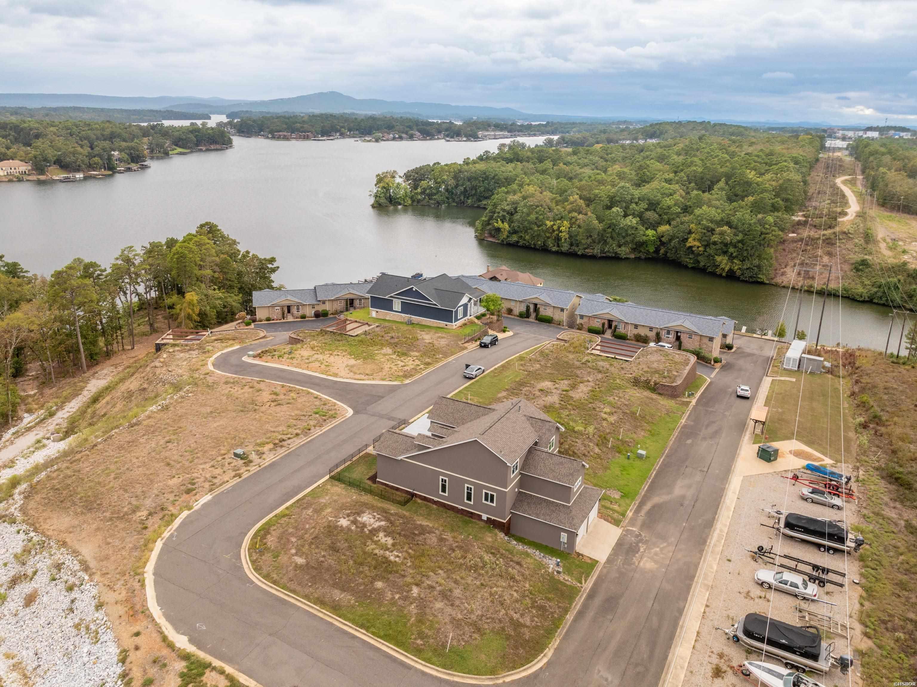 620 Grand Point Property Photo 5