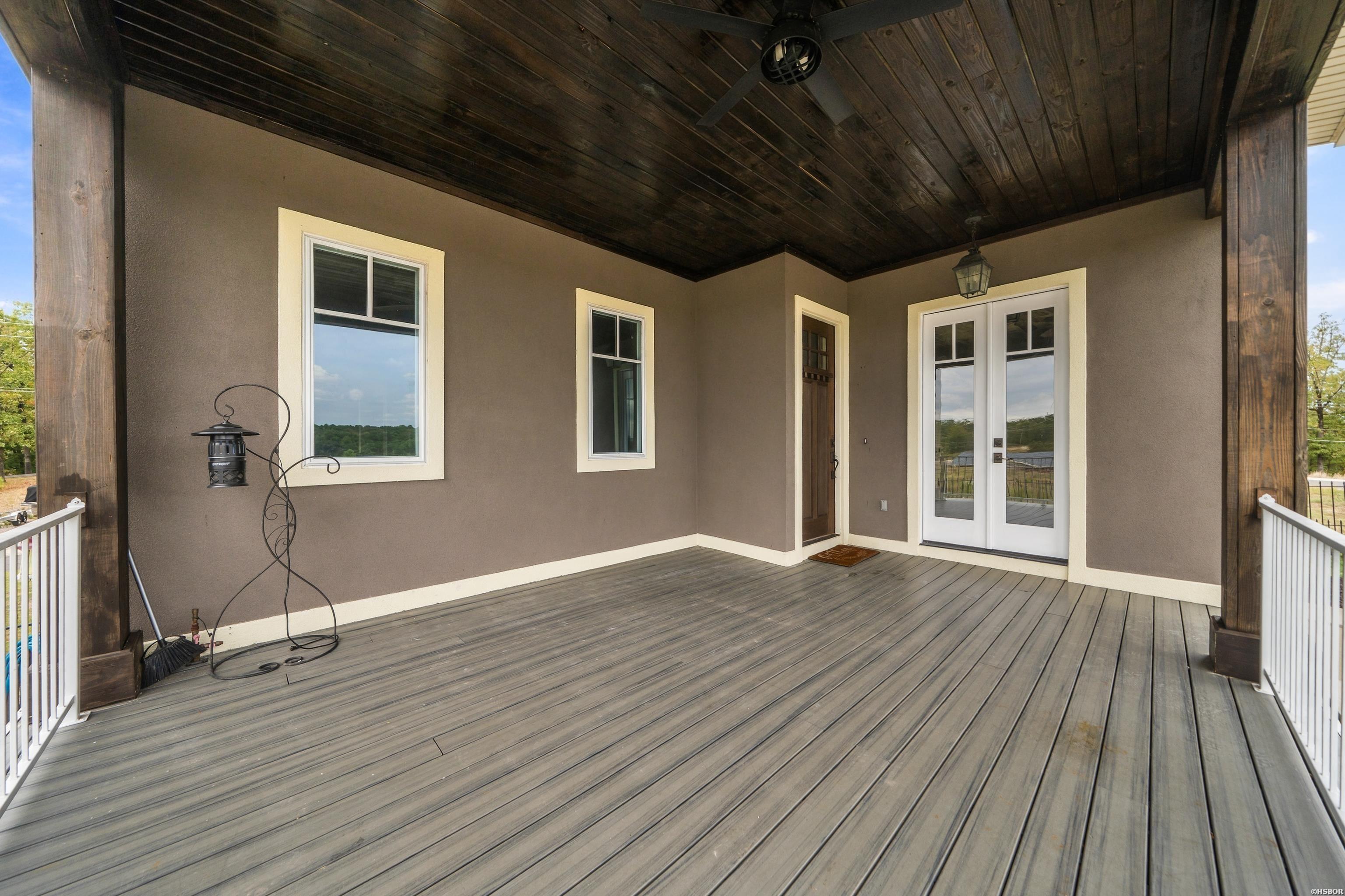 620 Grand Point Property Photo 6