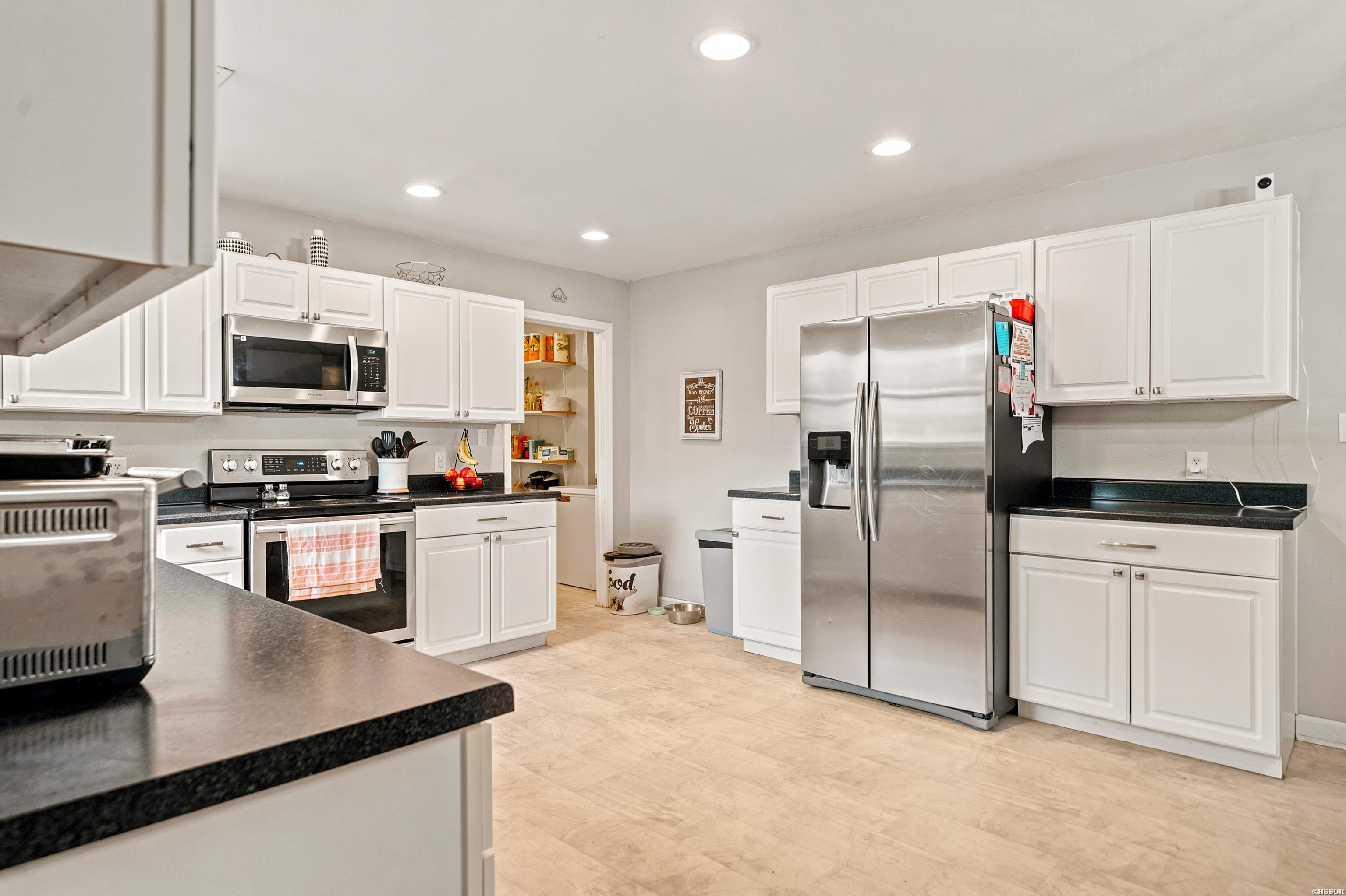 301 Bratton Drive Property Photo 16