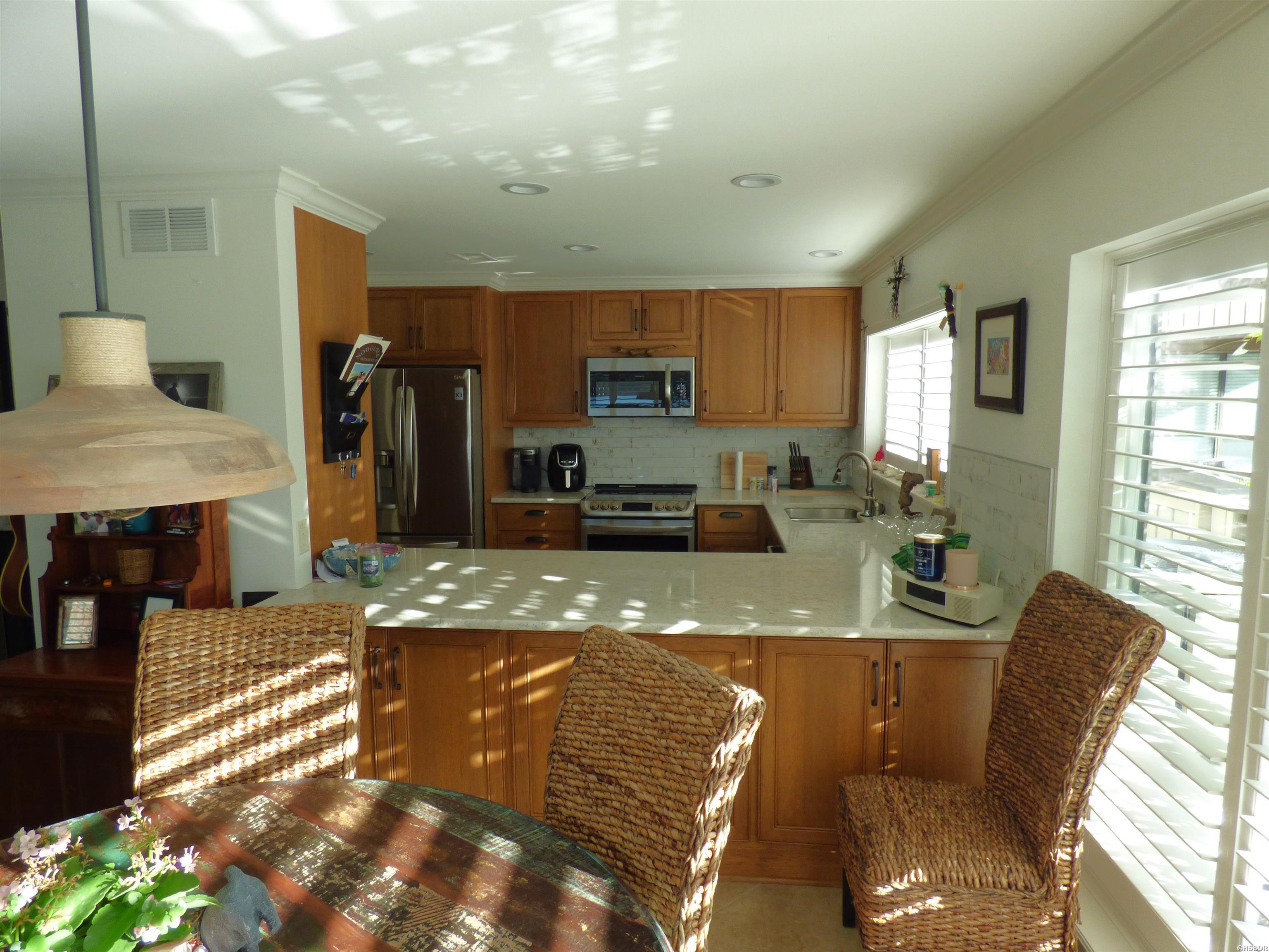1201 Lakeshore Property Photo 15