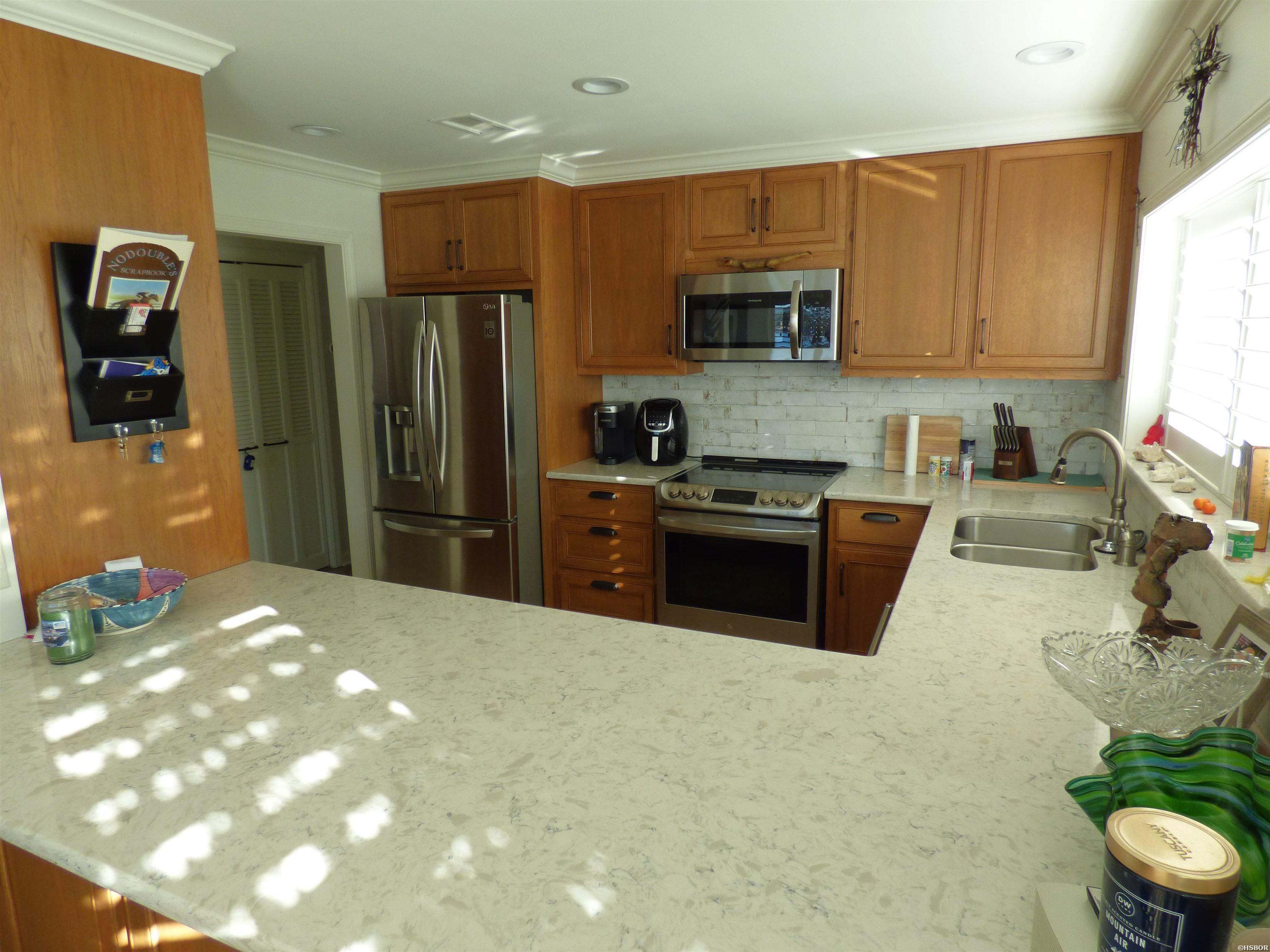 1201 Lakeshore Property Photo 16