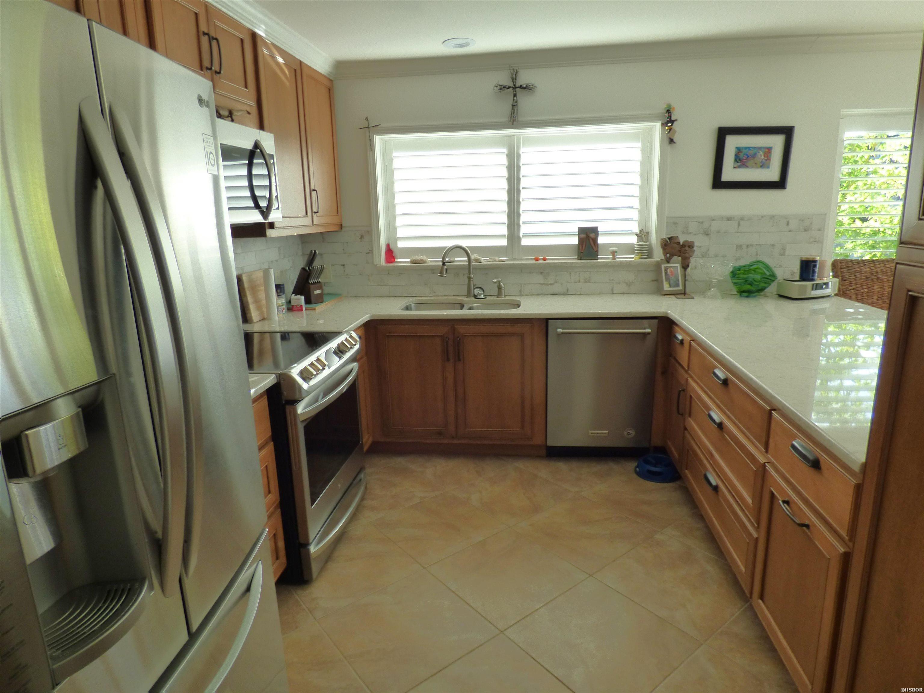 1201 Lakeshore Property Photo 17