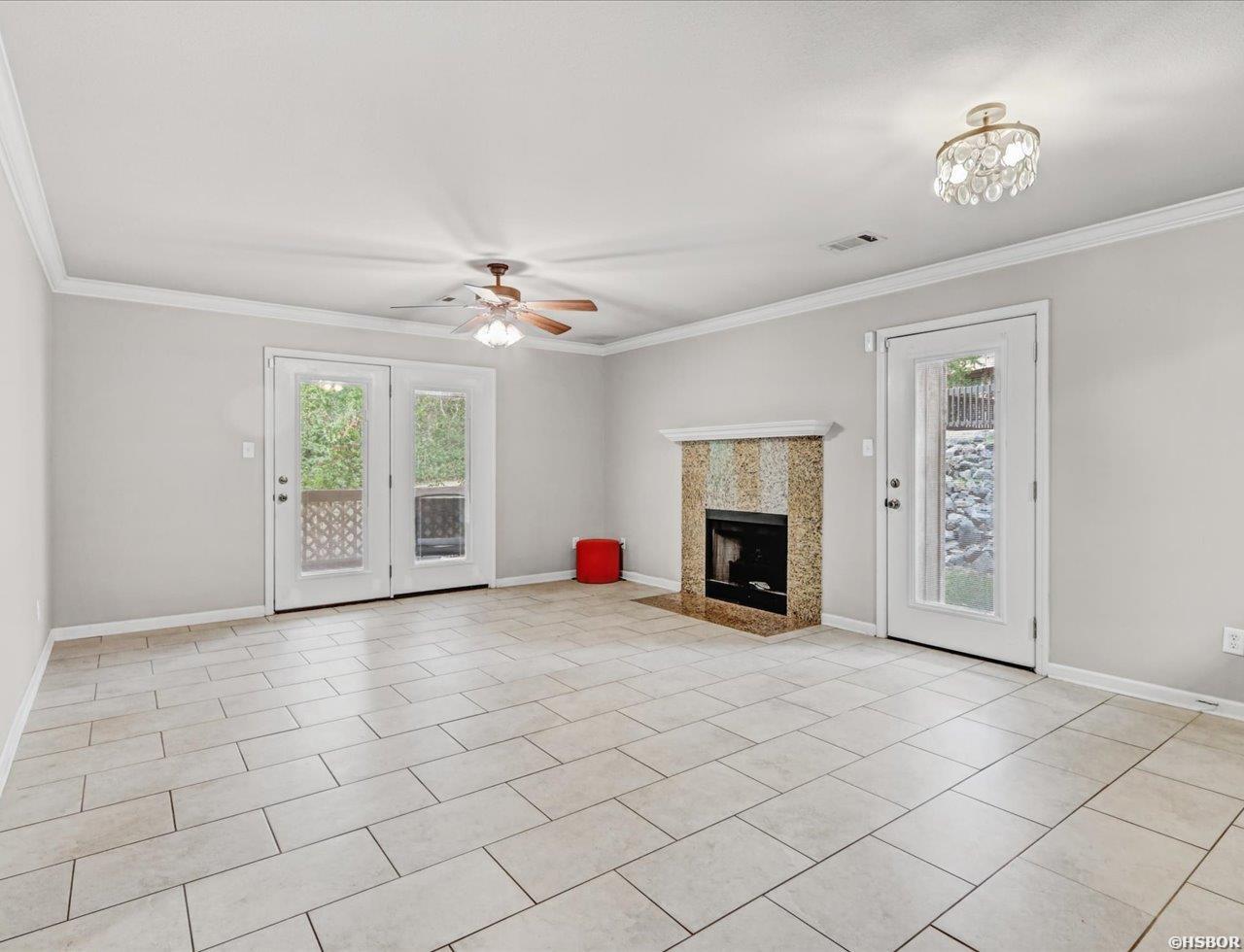 1100 Woodlawn Avenue Property Photo 13