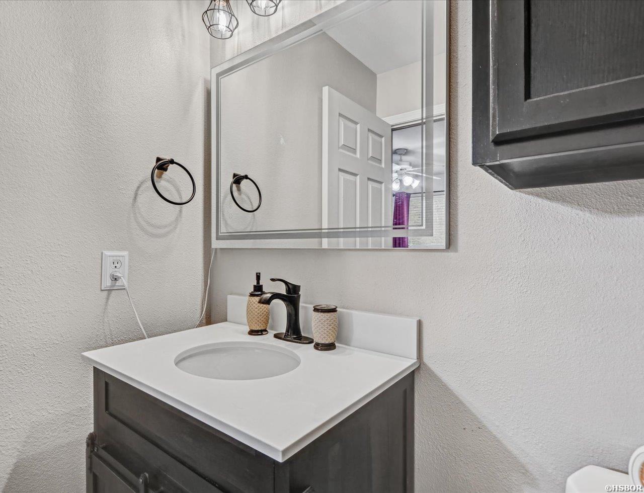 1100 Woodlawn Avenue Property Photo 22